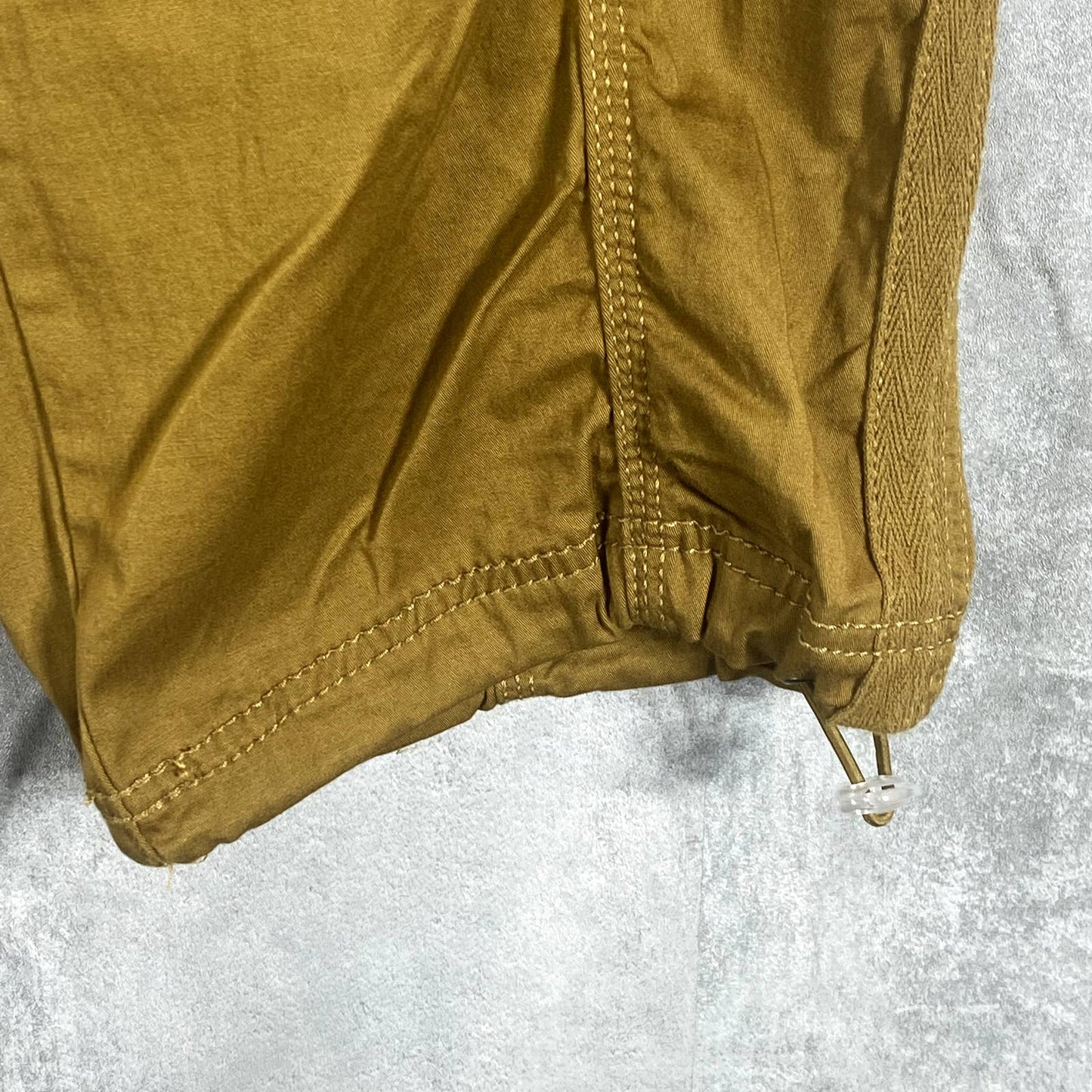 STYLE & CO Women's Barely Brown Mid-Rise Comfort Waist Cargo Capri Pants SZ 6