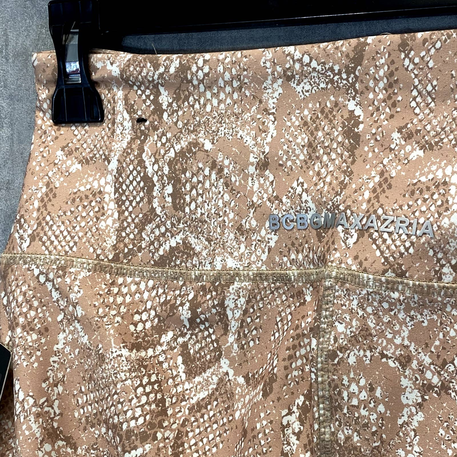 BCBMAXAZRIA Women's Pink Snake Print Stretch High-Rise Pull-On Ankle Leggings SZ M