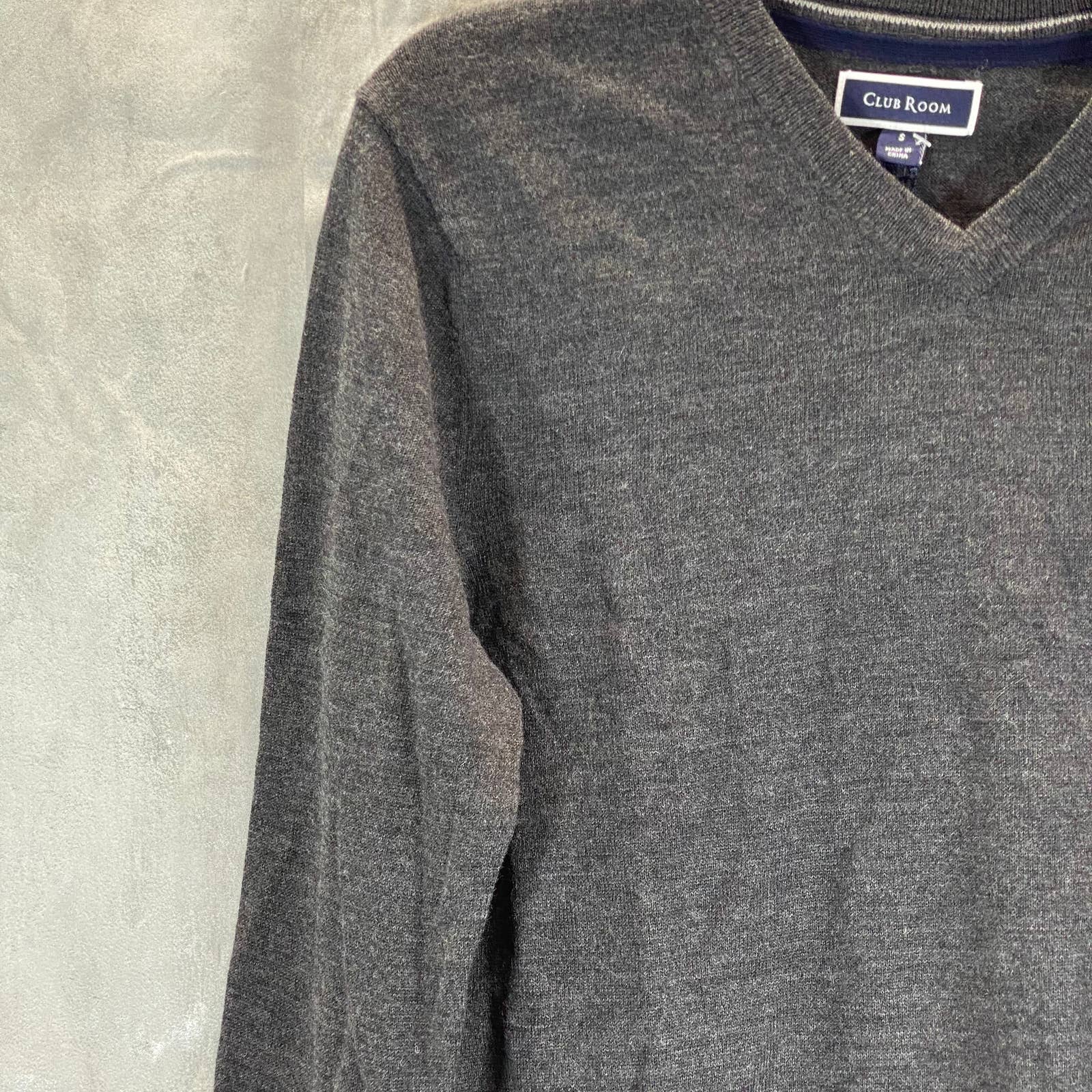 CLUB ROOM Men's Charcoal Solid Regular-Fit Merino Wool V-Neck Sweater SZ S