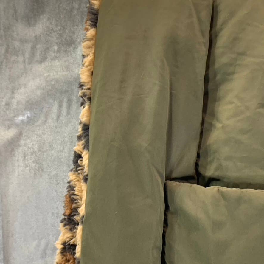 STEVE MADDEN Women's Green/Animal-Print Fleece Pocket Puffer Scarf SZ OS