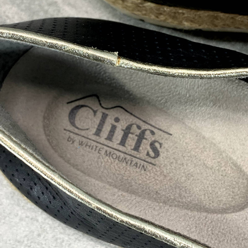 CLIFFS BY WHITE MOUNTAIN Women's Black Leather Becca Perforated Flats SZ 11