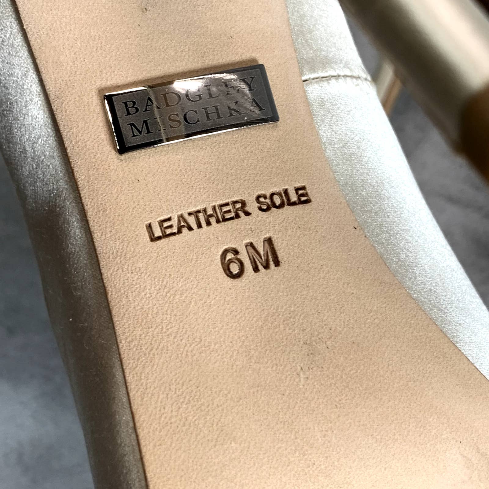 BADGLEY MISCHKA Ivory Satin Kiara Embellished Open Peep-Toe Stiletto Pumps SZ 6