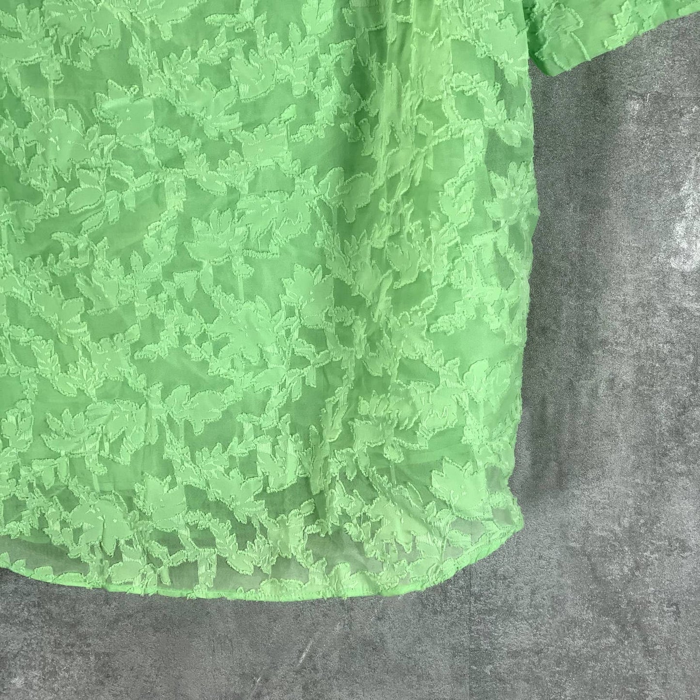 VINCE CAMUTO Women's Aloe Green Crewneck Textured Puff-Sleeve Jacquard Top SZ M