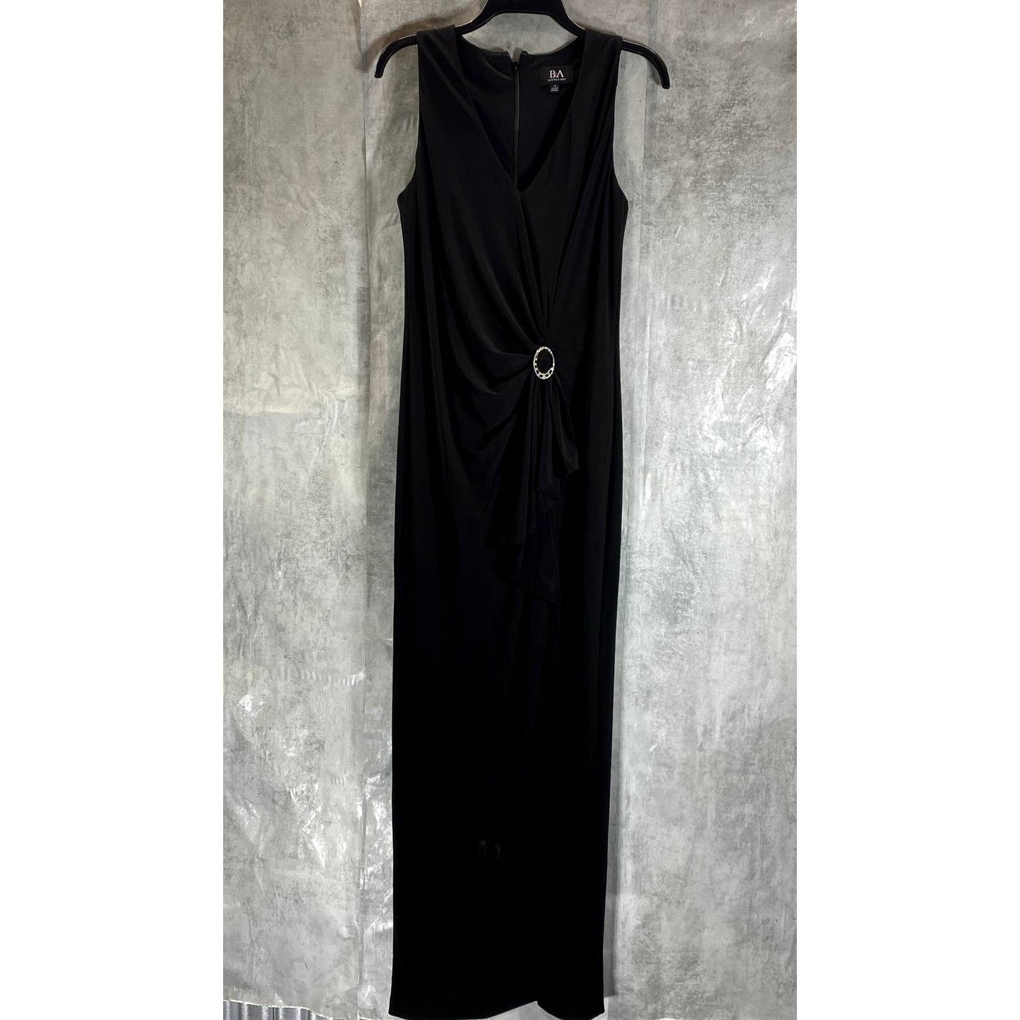 B&A BY BETSY & ADAM Women's Black V-Neck Side-Ruched Broach Gown SZ 10