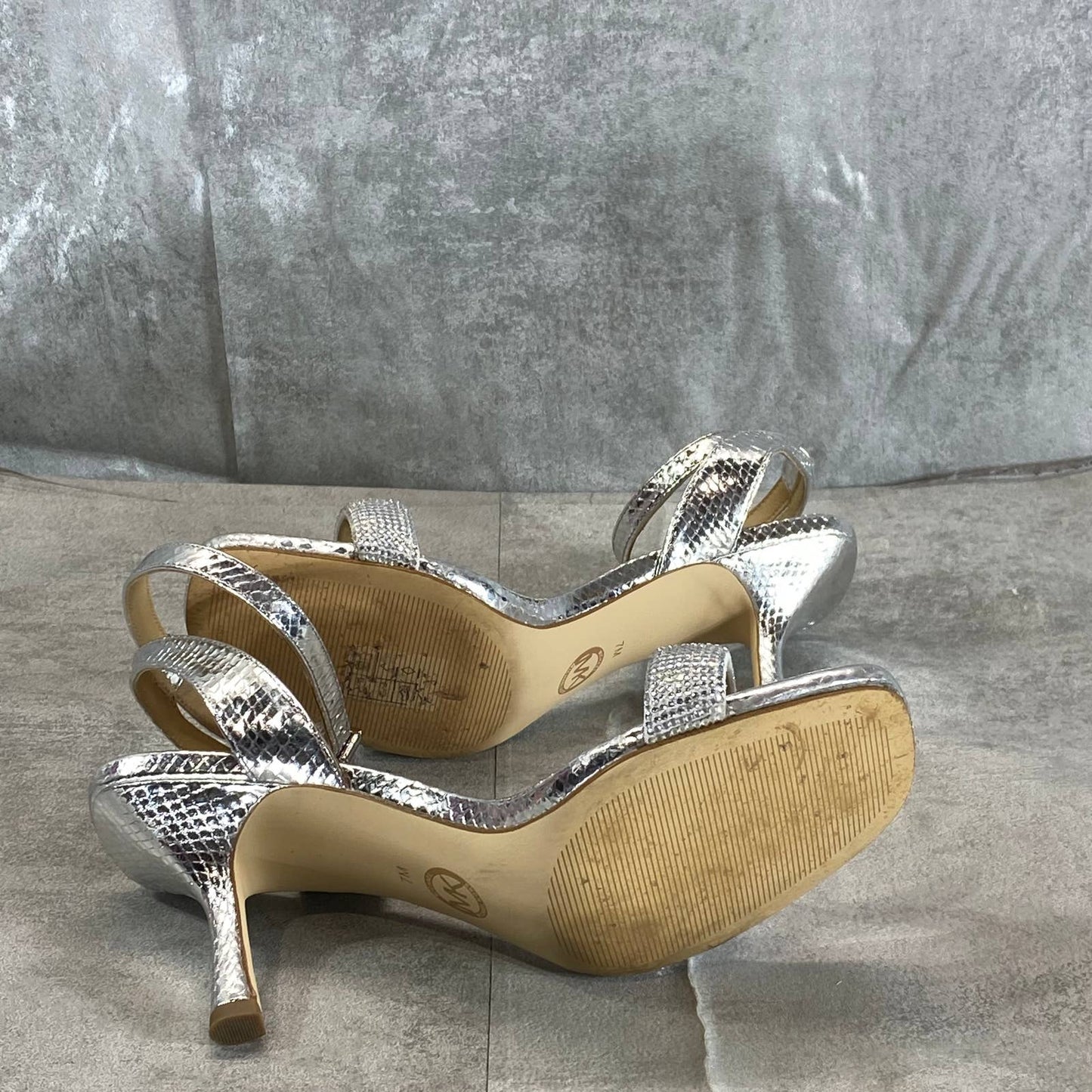 MICHAEL MICHAEL KORS Women's Silver Rhinestone Carrie Dress Sandals SZ 7