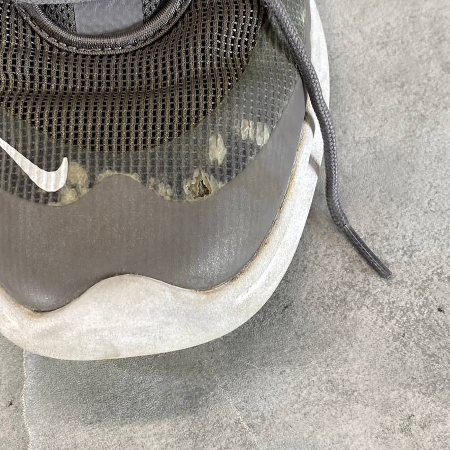 NIKE Men's Grey Air Max Axis Premium Lace-Up Sneakers SZ 10.5