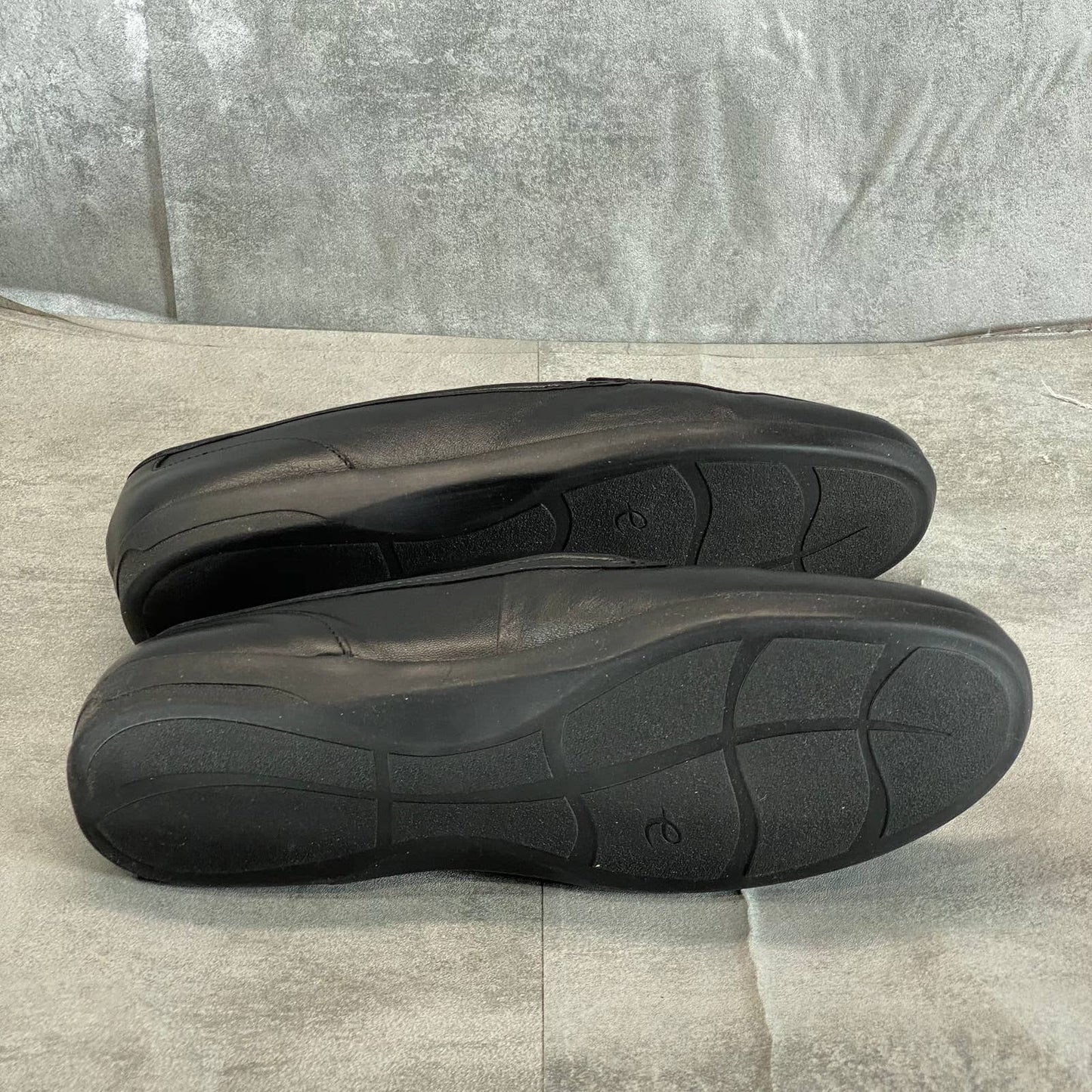 EASY SPIRIT Women's Black Leather Devitt Round-Toe Slip-On Loafer Flats SZ 8