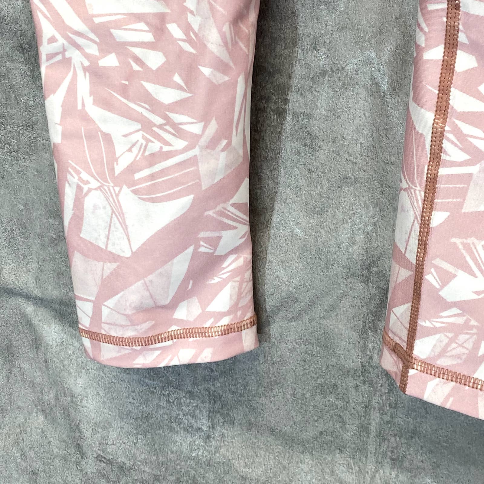 PRO-FIT Activewear Women's Pink Wave High-Rise Lightweight Pull-On Leggings SZ S