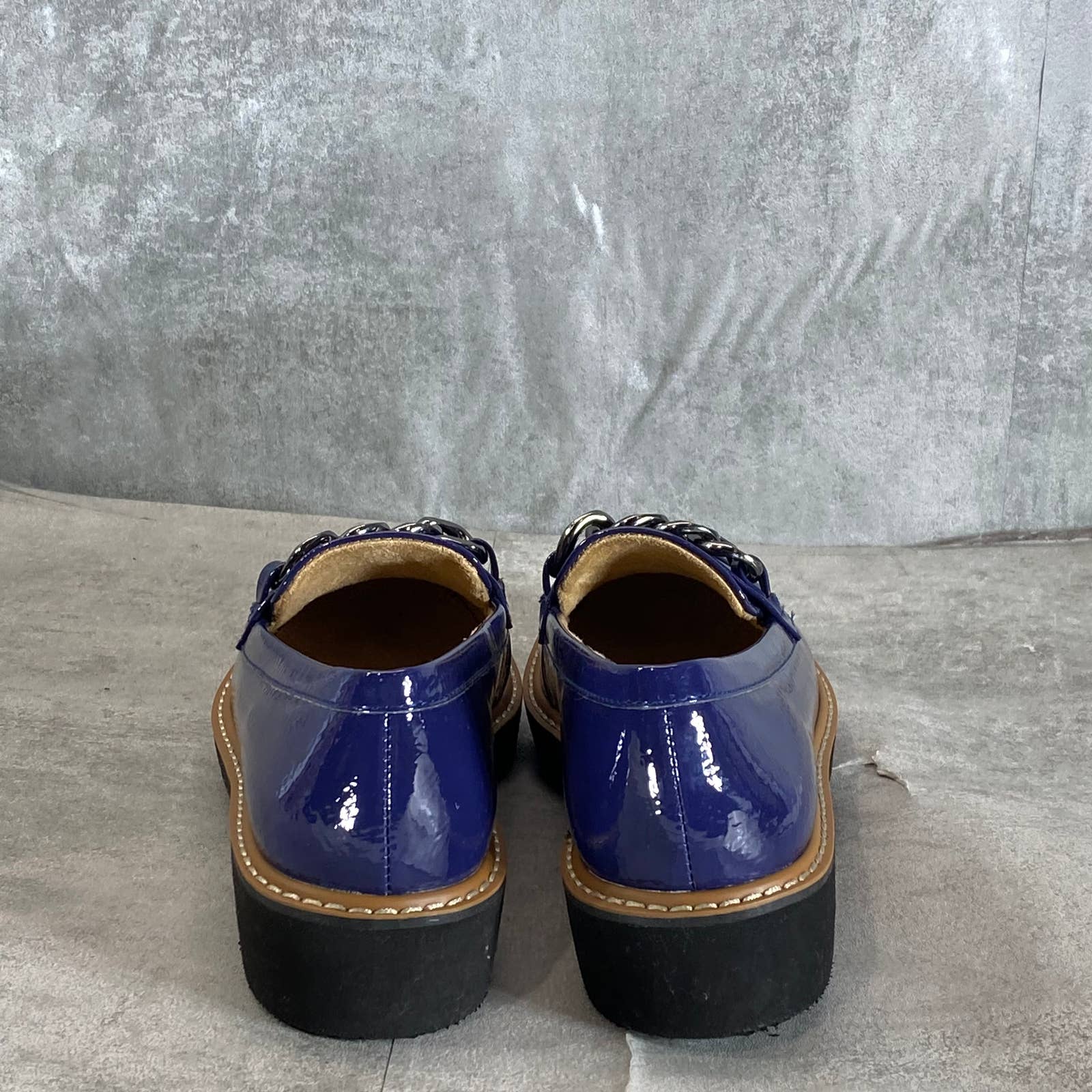 NATURALIZER Women's Haven Blue Faux Leather Emmal Lug-Sole Chain Loafers SZ 6