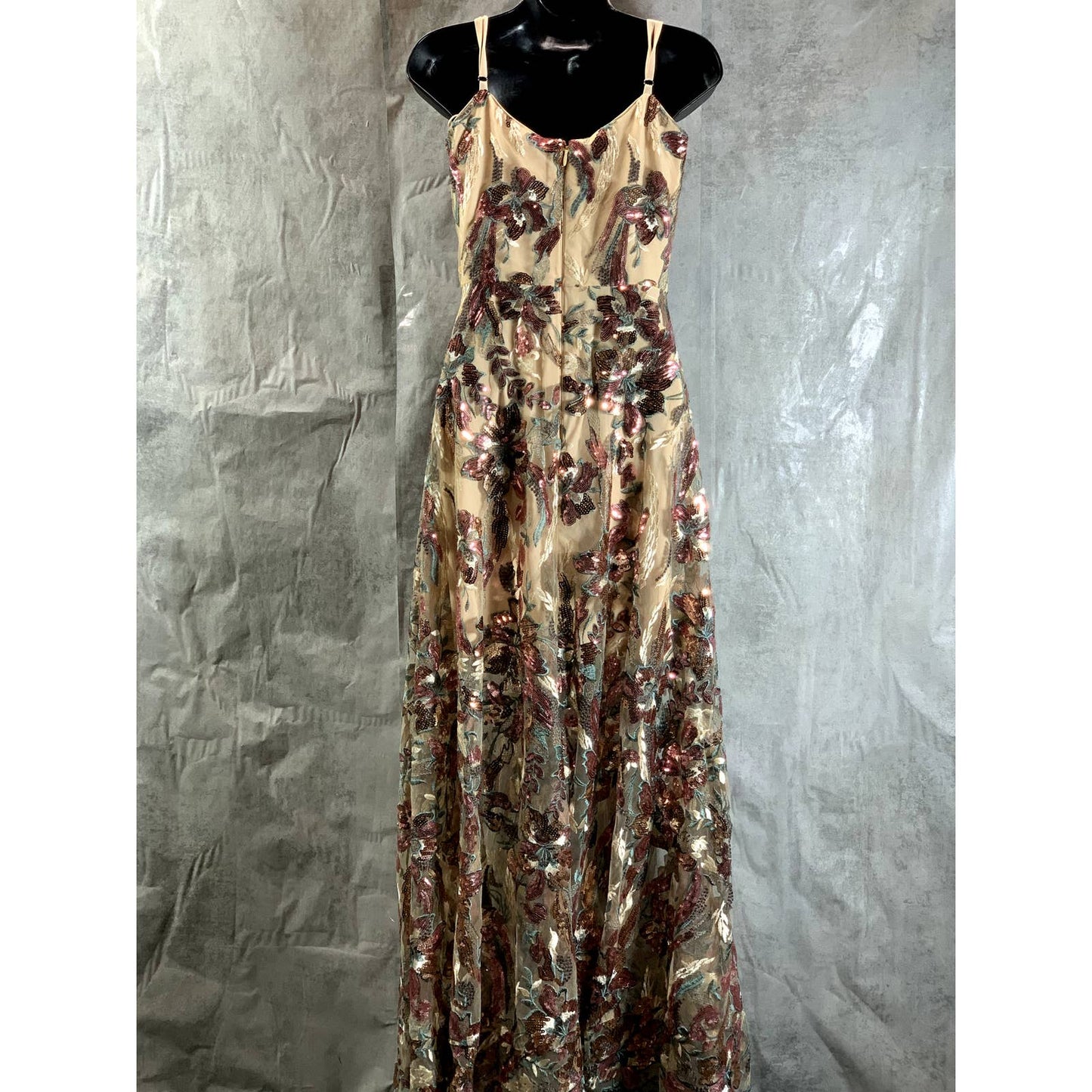 DRESS THE POPULATION Umalina Beige/Lavender Sequin Floral Fit & Flare Gown SZ XS