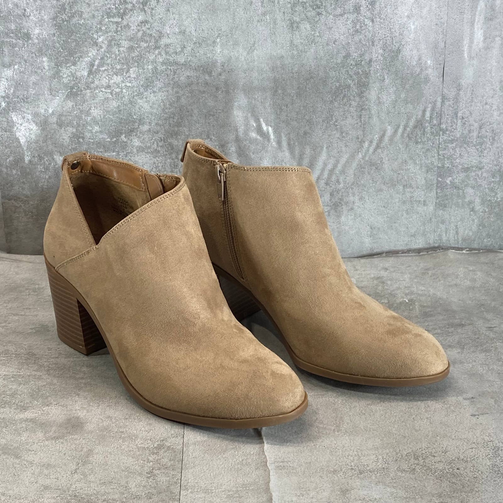 STYLE & CO Women's Light Taupe Felaa Asymmetrical Round-Toe Booties SZ 9.5