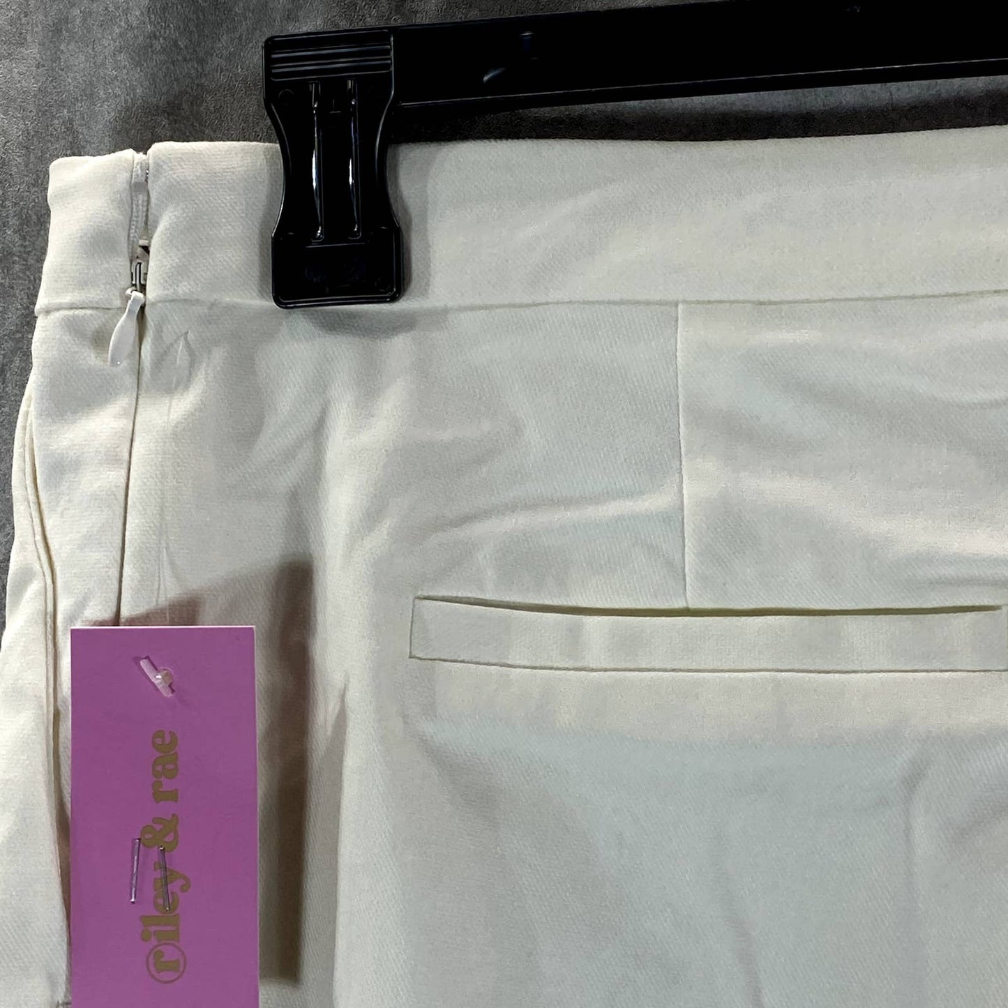 RILEY & RAE Women's White Pull-On Cropped Pants SZ 14