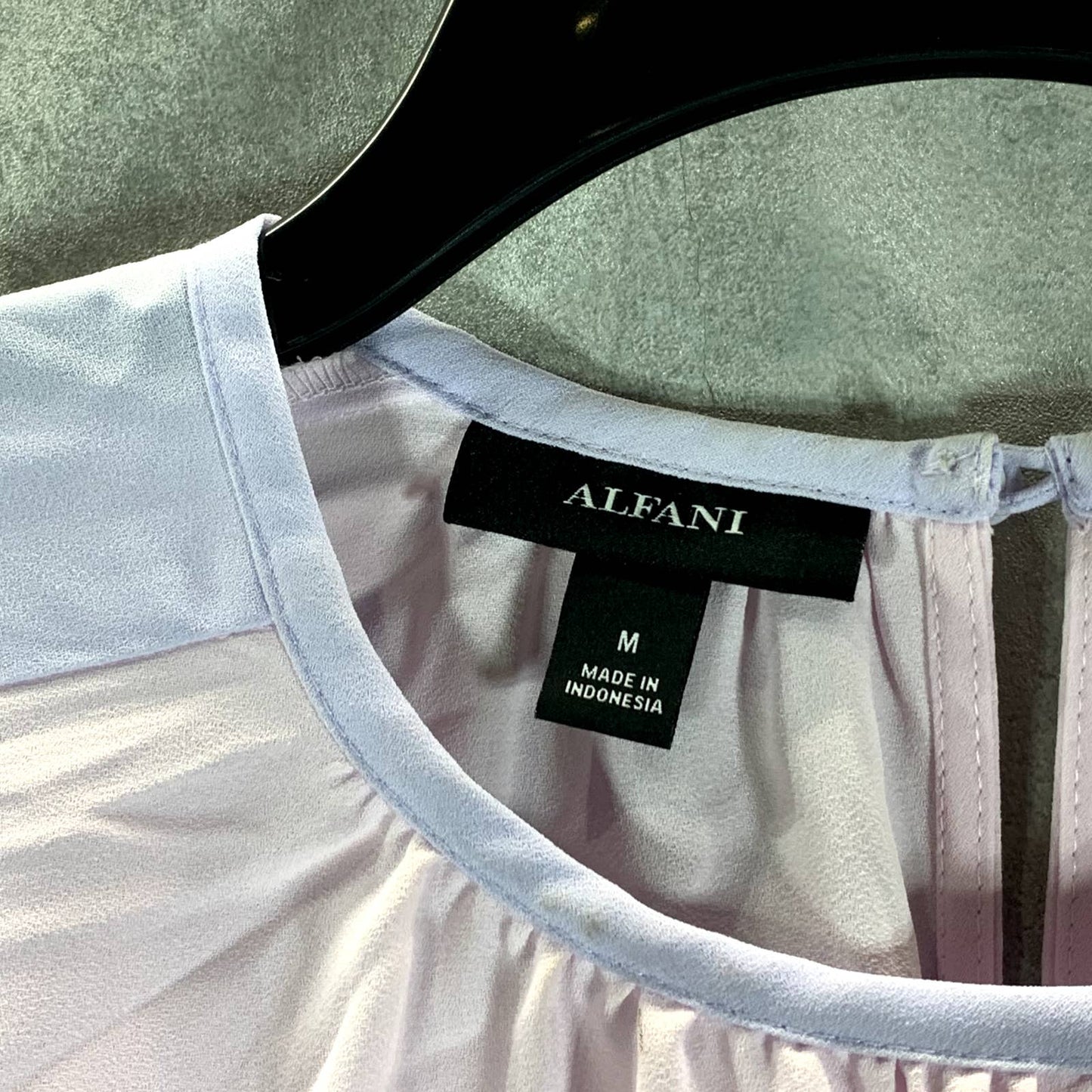 ALFANI Women's Lilac Color-Block Shoulder Short-Sleeve Top SZ M