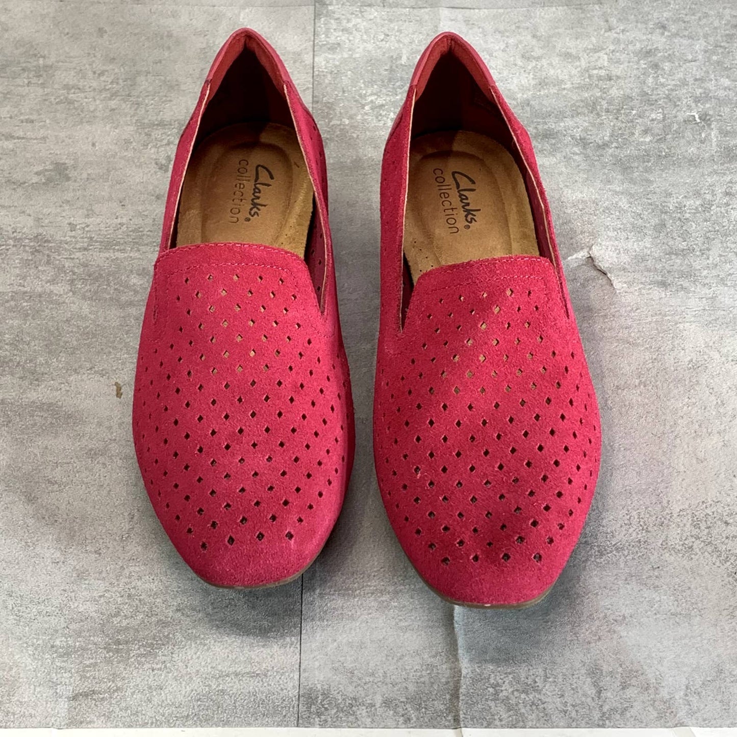 CLARKS COLLECTION Women's Fuchsia Suede Juliet Hayes Perforated Loafers SZ 8
