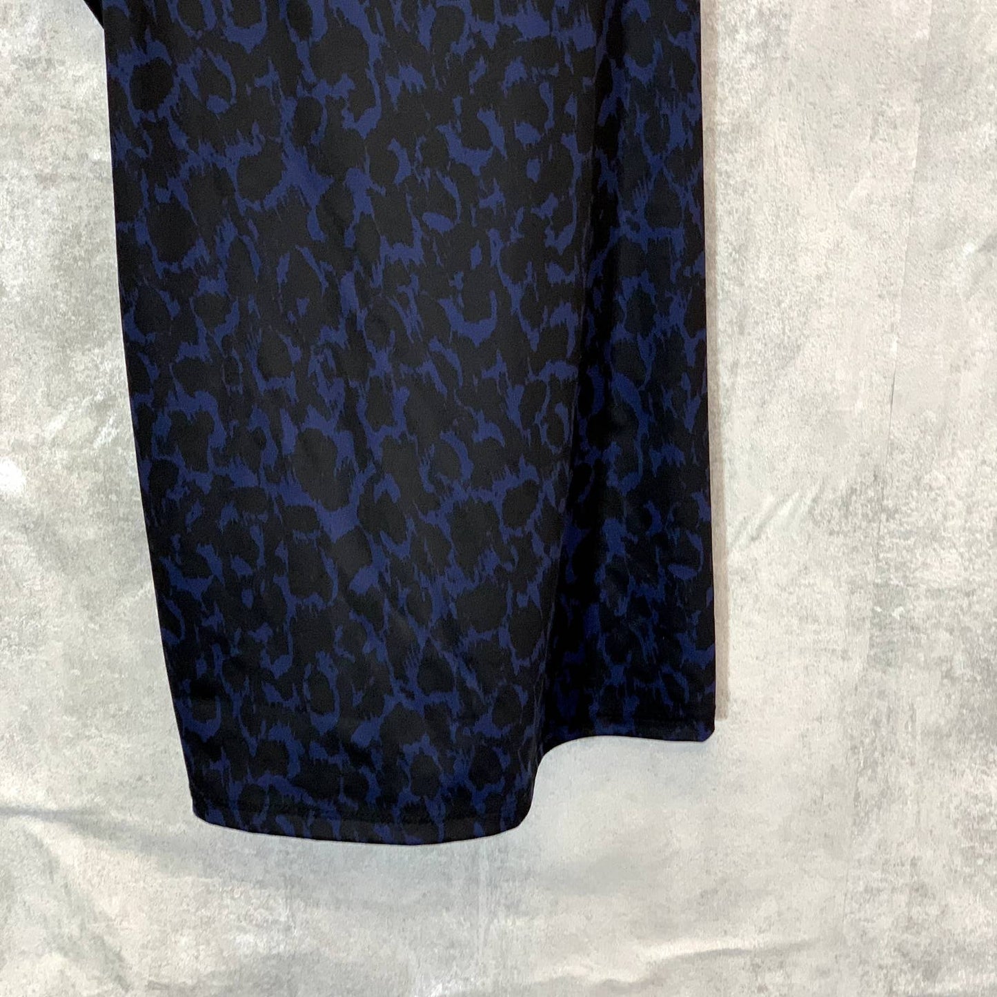 H HALSTON STUDIO Classic Navy Abstract Leopard Print Y-Back Strappy Tank Top SZ M