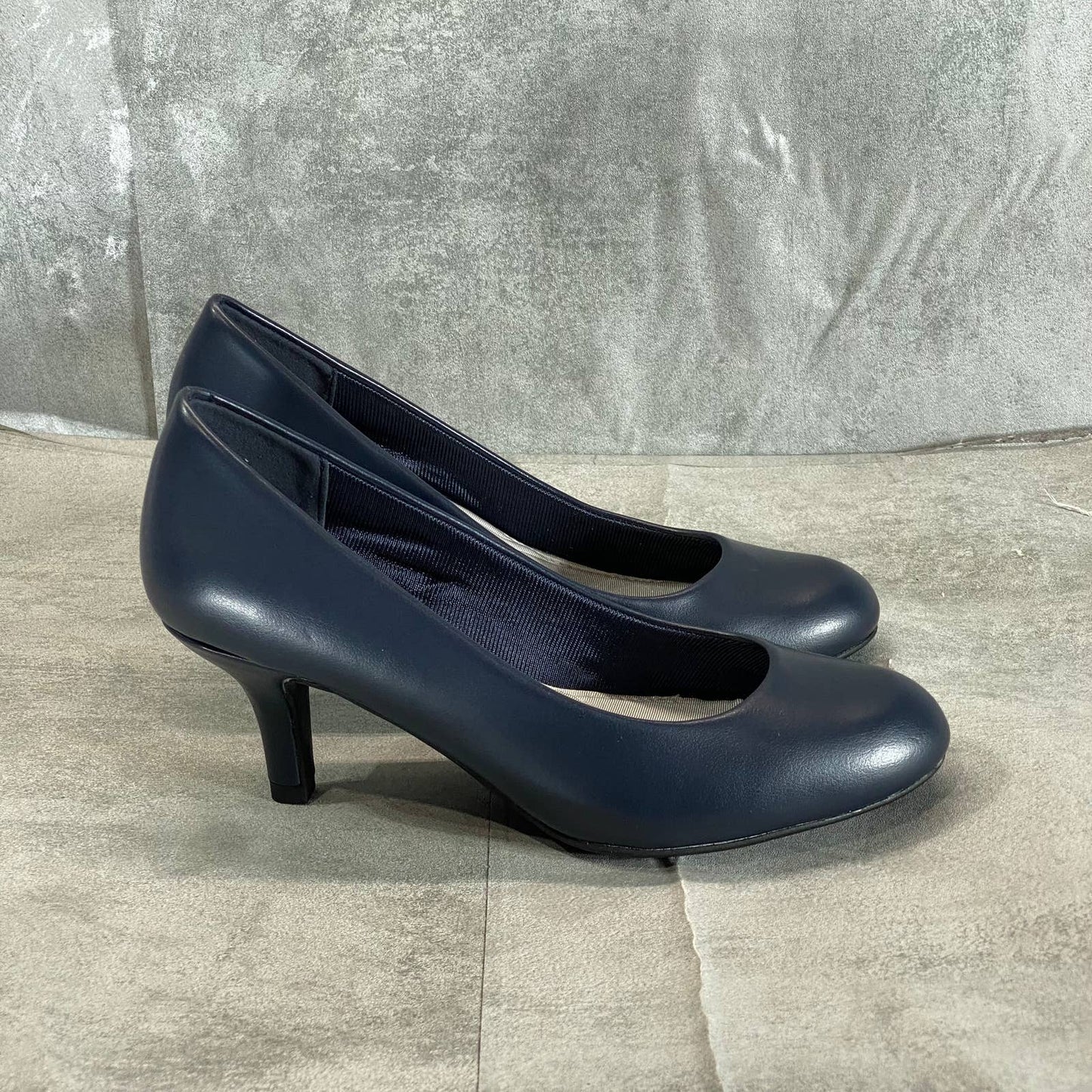 EASY STREET Women's Wide New Navy Passion Round-Toe Slip-On Pumps SZ 6W