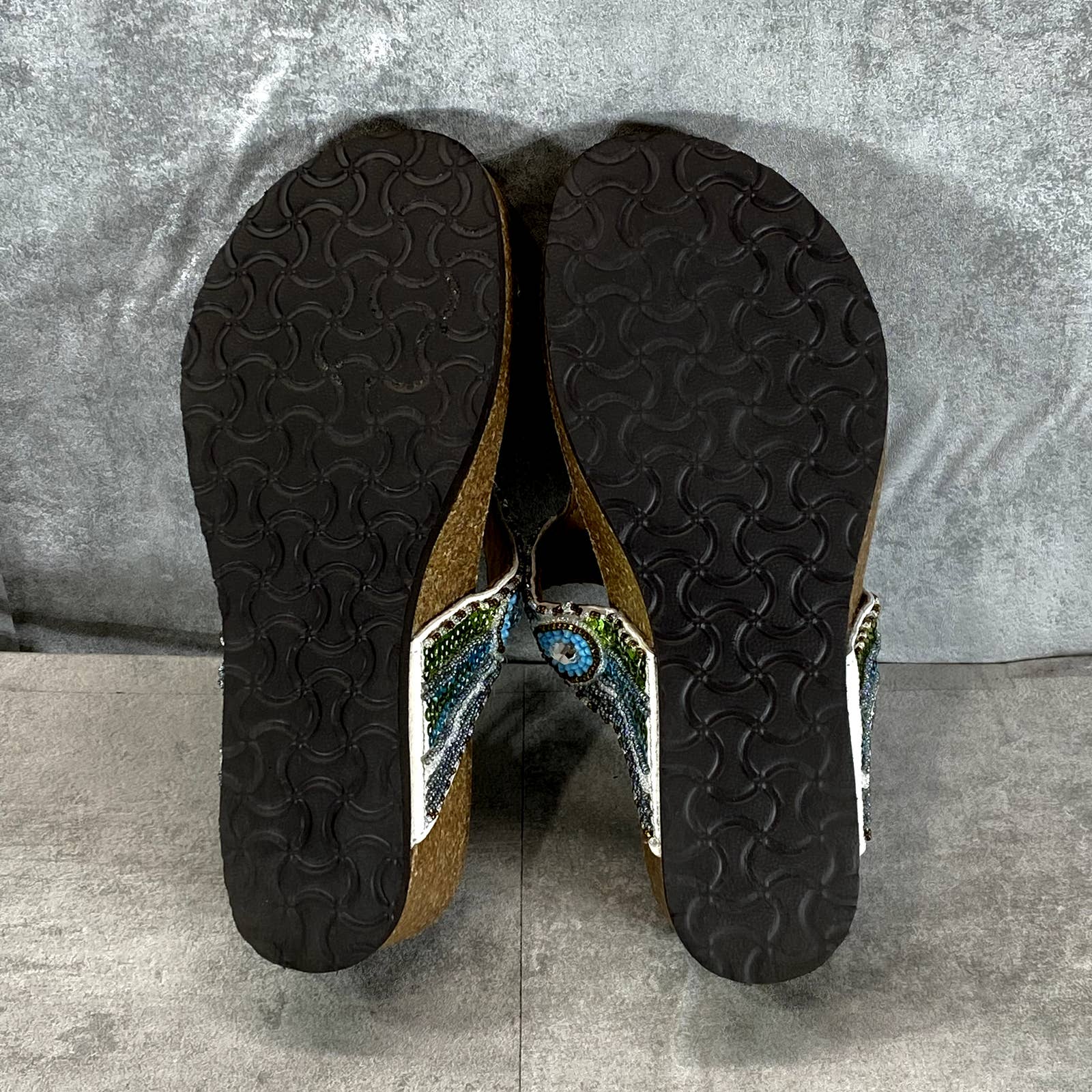 WHITE MOUNTAIN Women's Beige Beaded Bluejay Wedge Slip-On Thong Sandals SZ 6