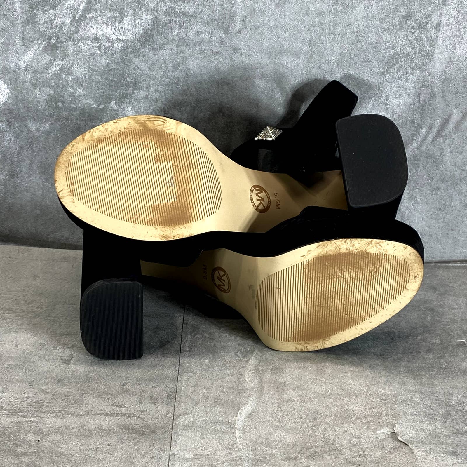 MICHAEL MICHAEL KORS Women's Black Wren Studded Platform Sandals SZ9.5