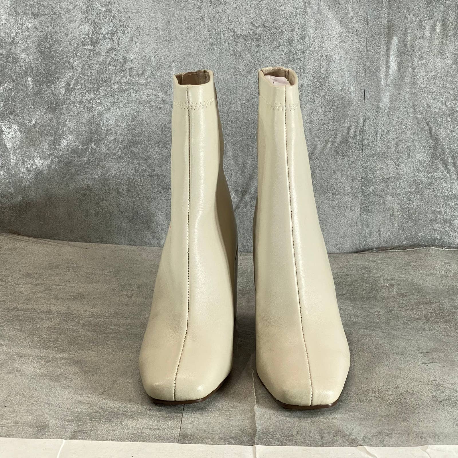 AQUA Women's Bone Leather Julie Square-Toe Block-Heel Booties SZ 6