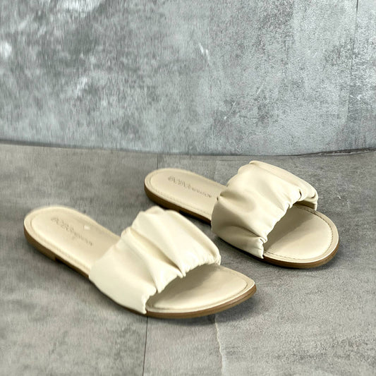 BCBGENERATION Women's Cream Emoree Memory Foam Scrunched Strap Sandals SZ 6.5