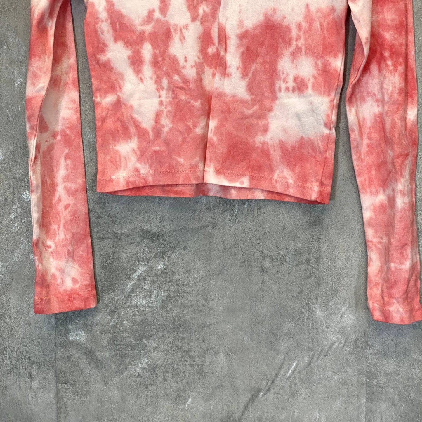 BDG Urban Outfitters Women's Pink Tie-Dye Crewneck Long Sleeve Crop Top SZ M