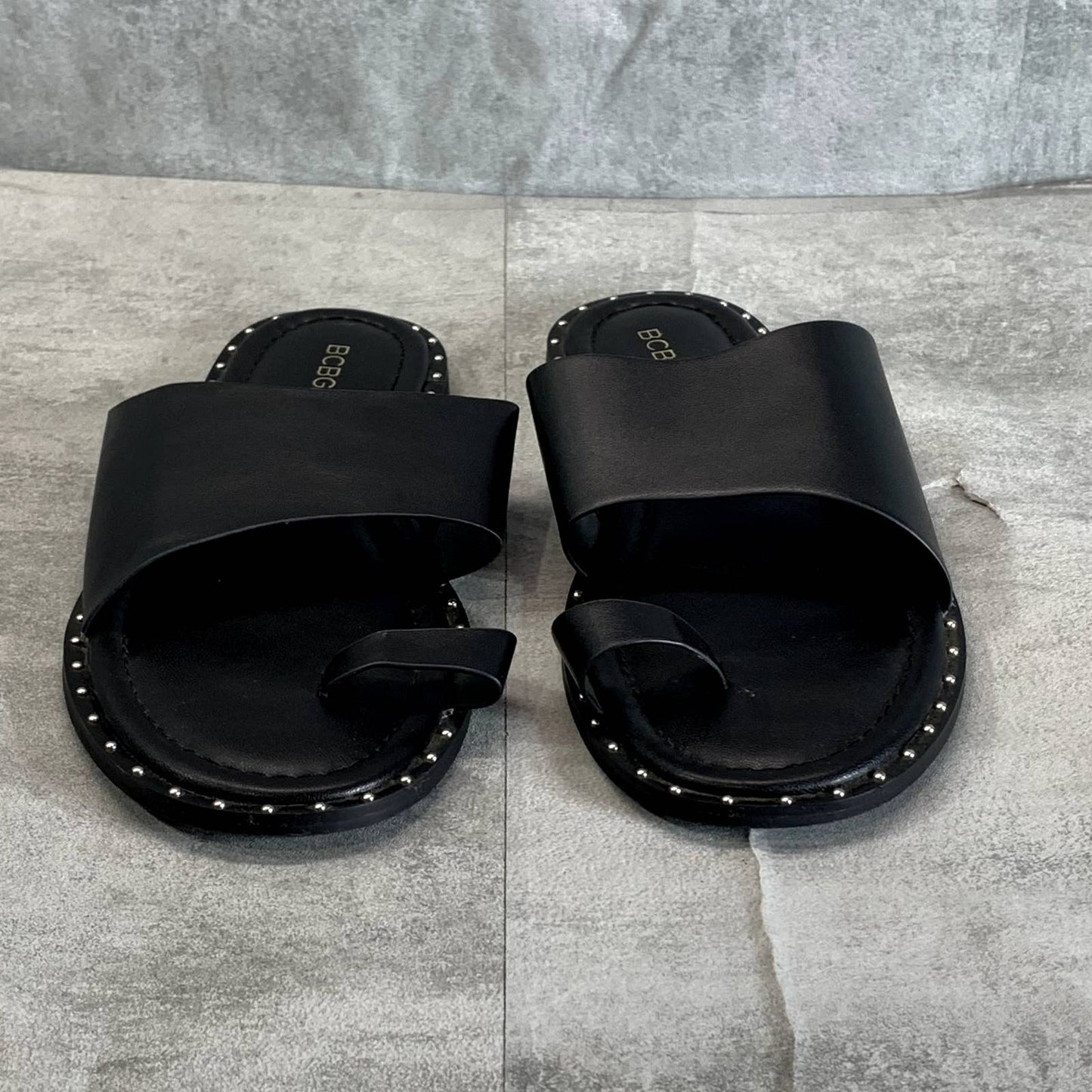 BCBGENERATION Women's Black Faux-Leather Zinda Studded Slide Sandals SZ 7.5