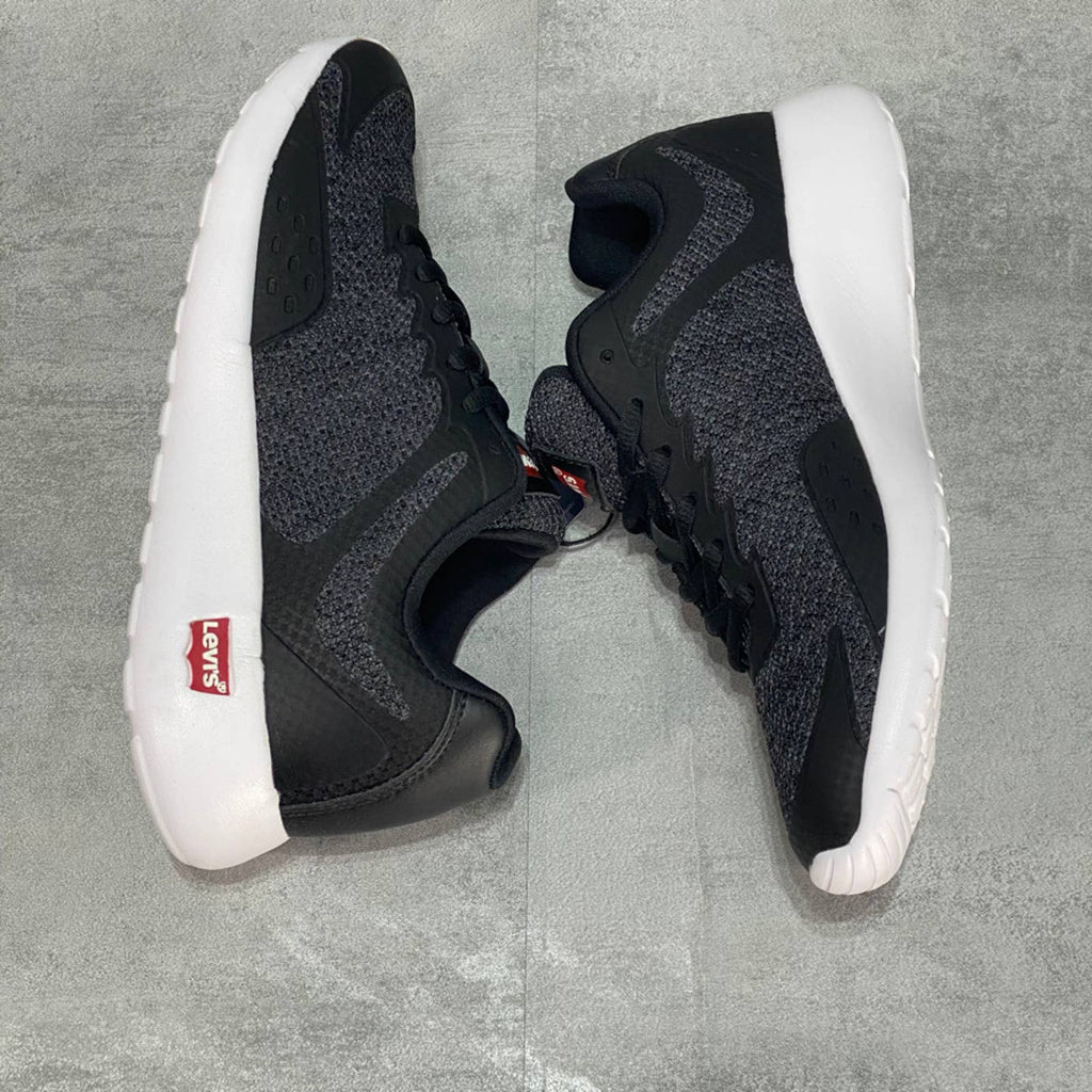 LEVI'S Black Men's Delta Knit Breathable Chunky Sole Lightweight Sneakers SZ 10.5