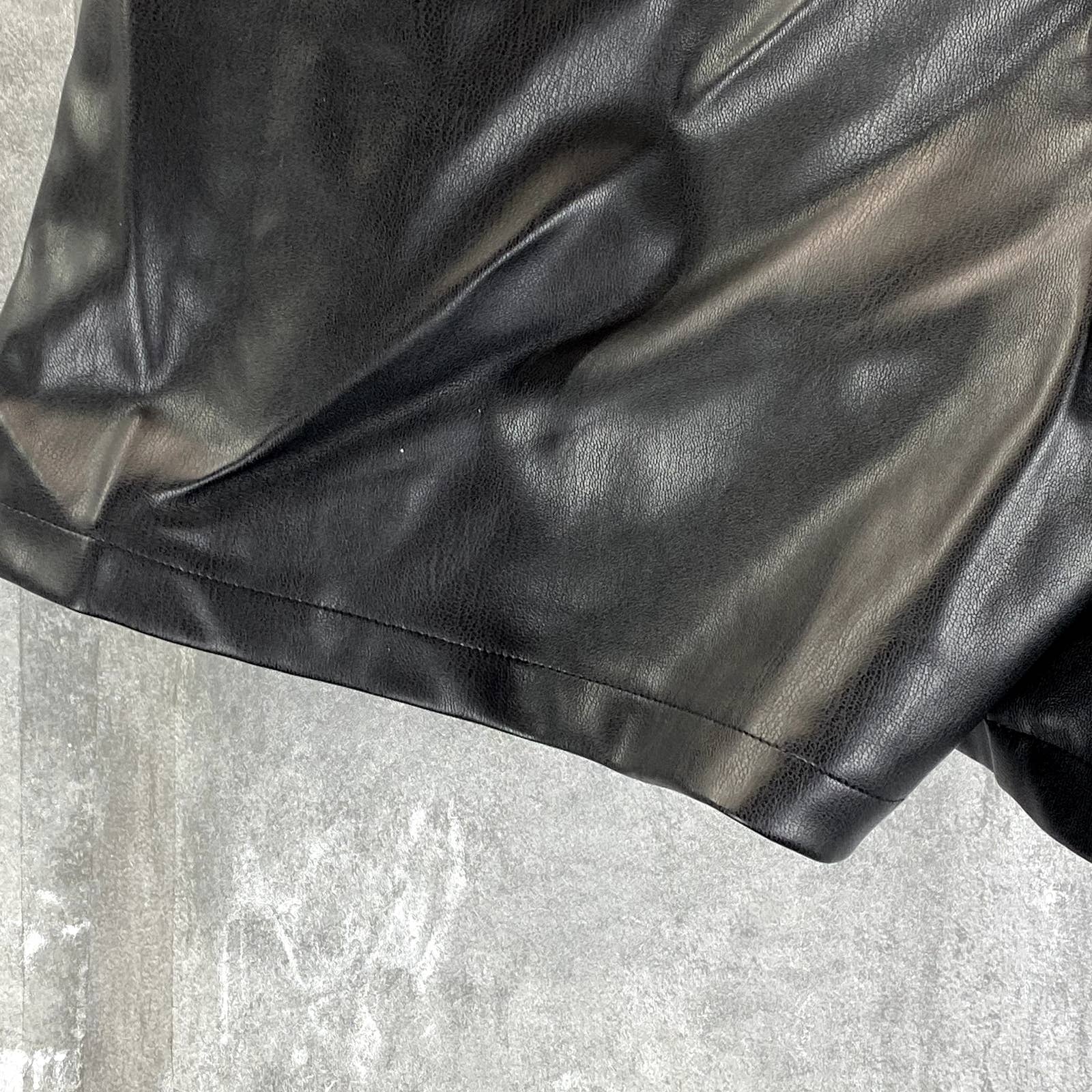 LUCY PARIS Women's Black Faux-Leather Belted Smocked-Waist Pull-On Shorts SZ XS