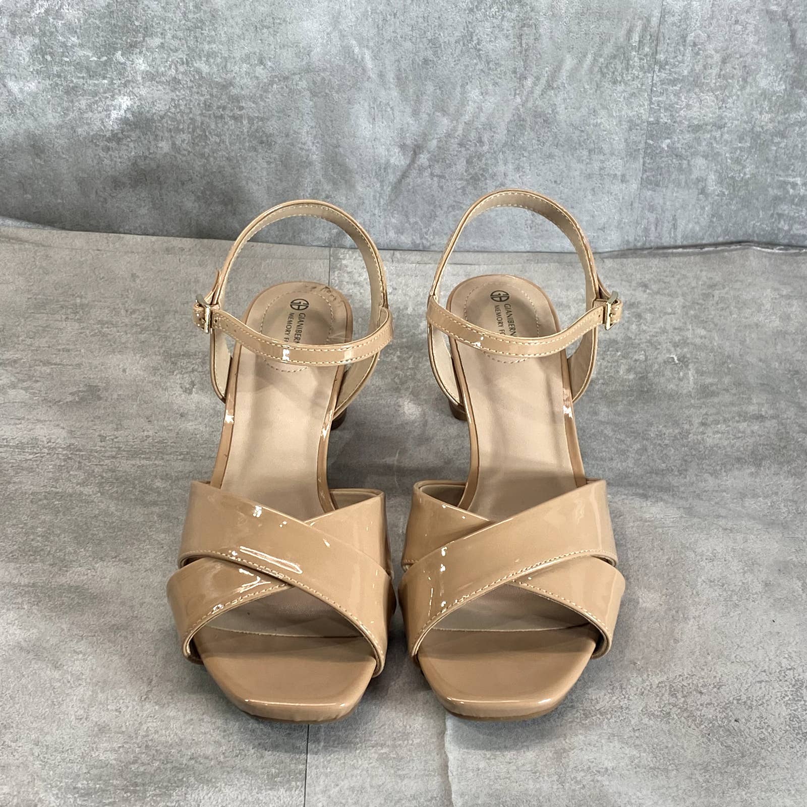 GIANI BERNINI Women’s Nude Patent Zummaa Square-Toe Dress Sandals SZ 9