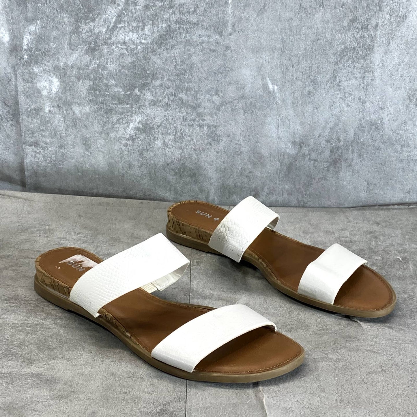 SUN+STONE Women's White Easten Embossed Round-Toe Slide Wedge Sandals SZ 6.5