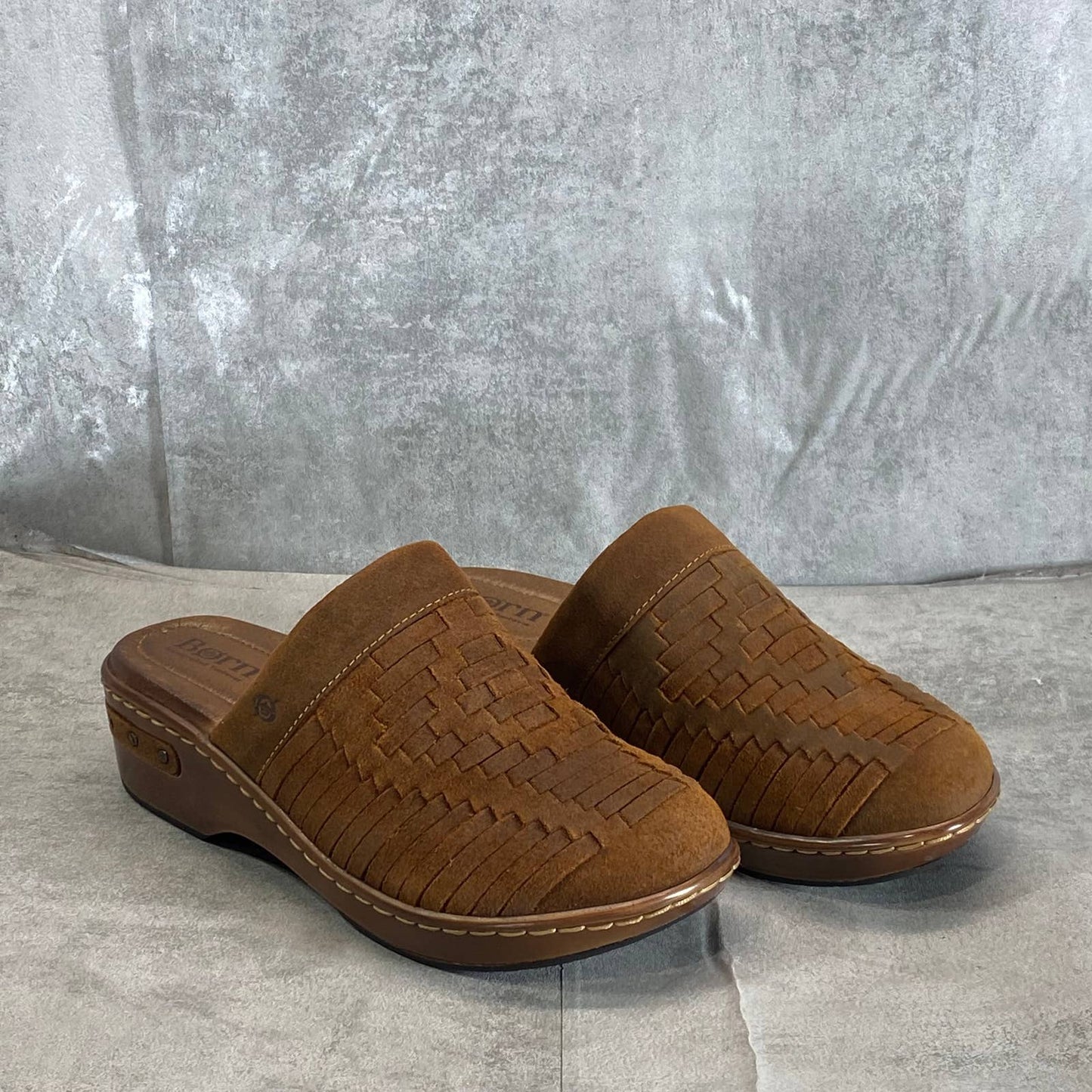 BORN Women's Brown Leather Yucatan Round-Toe Comfort Slip-On Shoes SZ 7