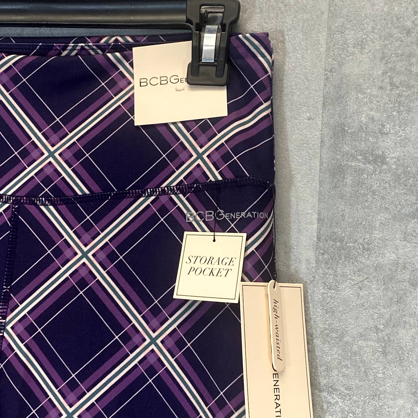 BCBGENERATION Women's Black-Purple Plaid High-Rise Pull-On Stretch Crop Leggings SZ M