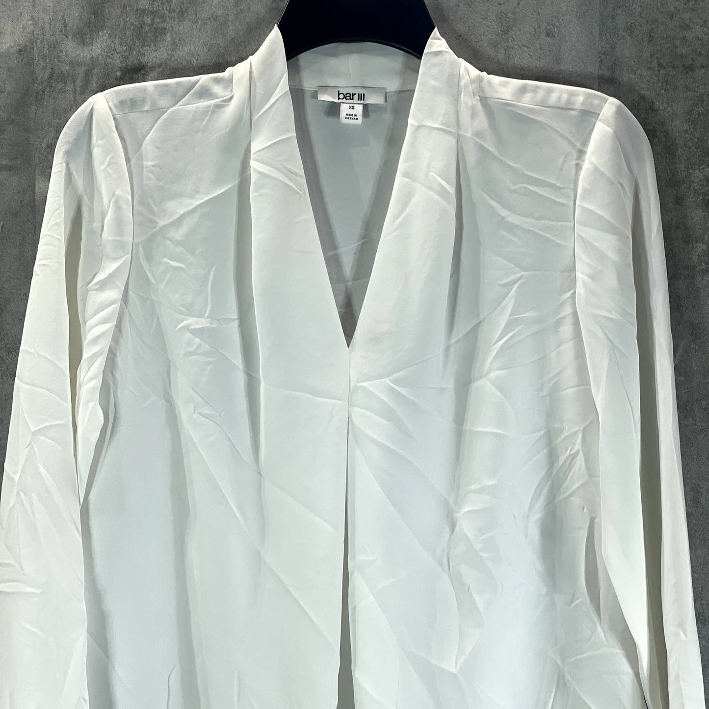 BAR III Women's Lily White Inverted-Pleat V-Neck Long-Sleeve Top SZ XS