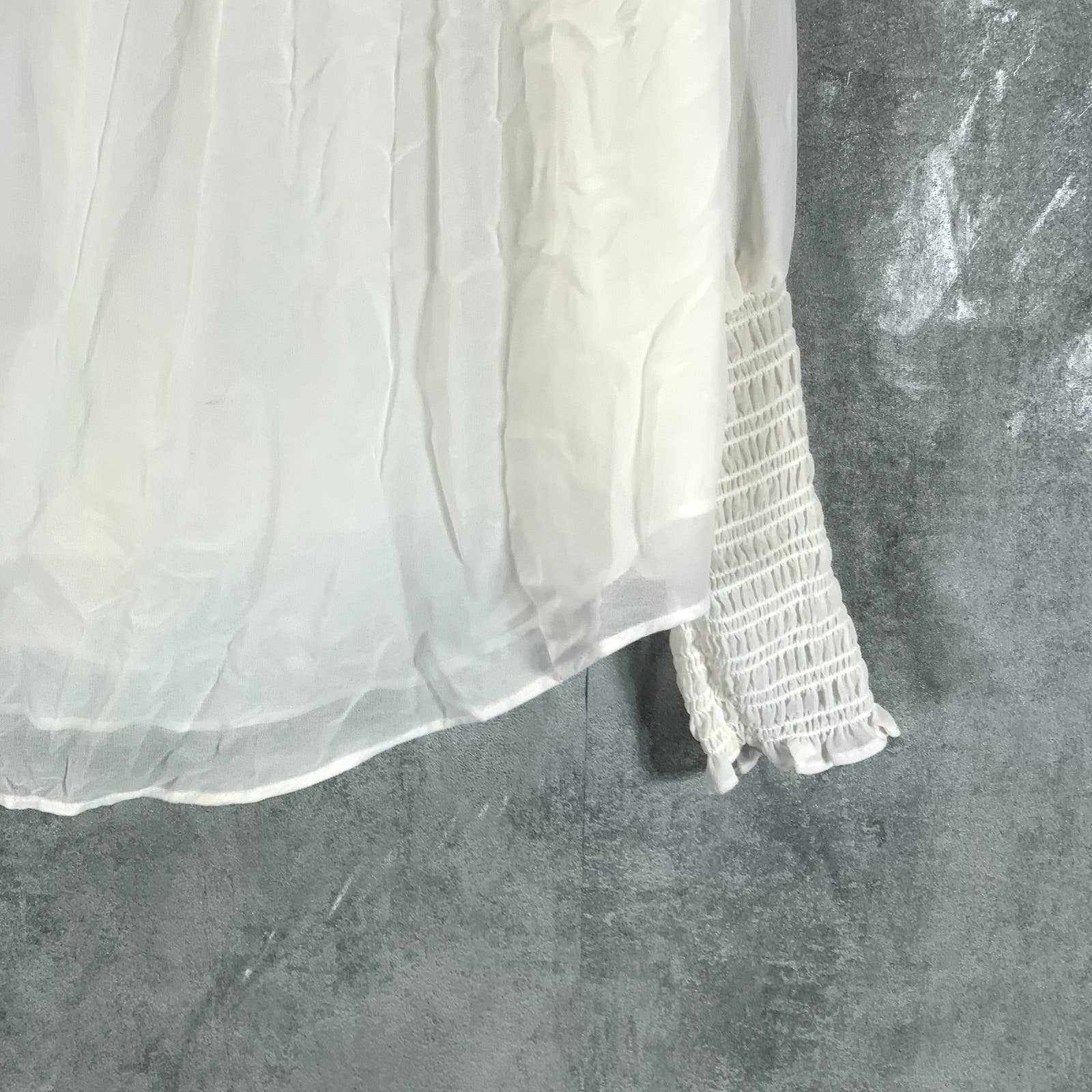 1.STATE Women's Soft Ecru Sheer Smocked Tie V-Neck Long-Sleeve Top SZ S