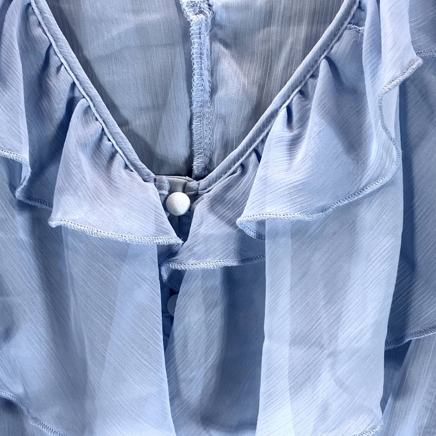 GUESS Women's Bleached Blue Marene Ruffled V-Neck Button-Front Top SZ M