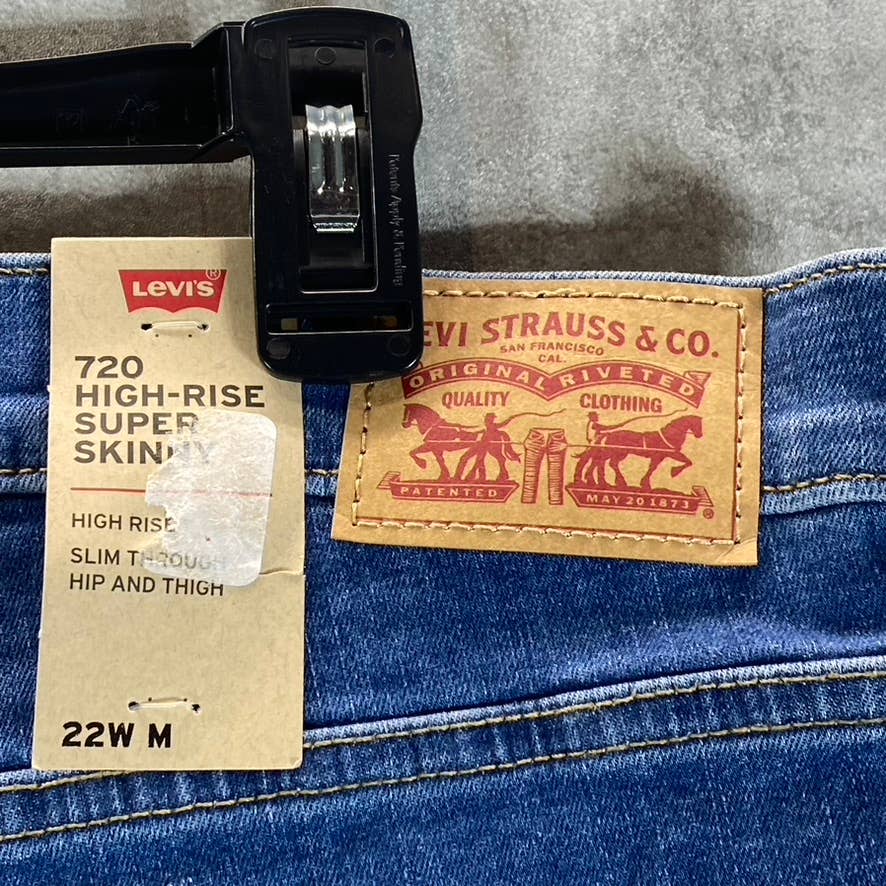 LEVI'S Women's Plus Medium Wash 720 High-Rise Super Skinny Denim Jeans SZ 22W