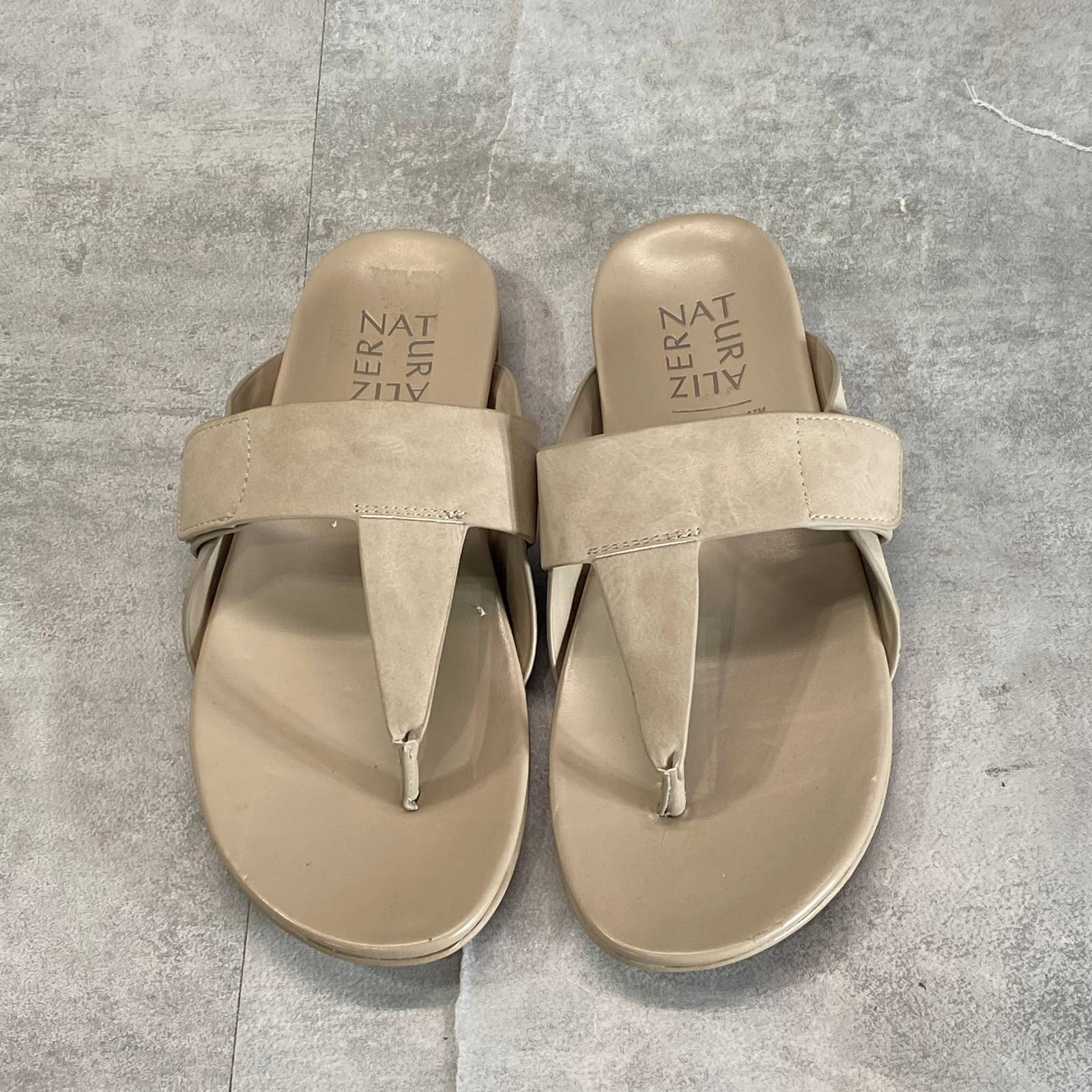 NATURALIZER Women's Porcelain GenN-Twirl Slip-On Thong Sandals SZ 6