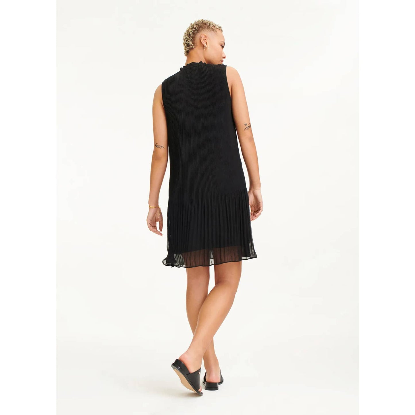 DKNY Women's Black Sleeveless Tie-Neck Pleated Mini Dress SZ 10