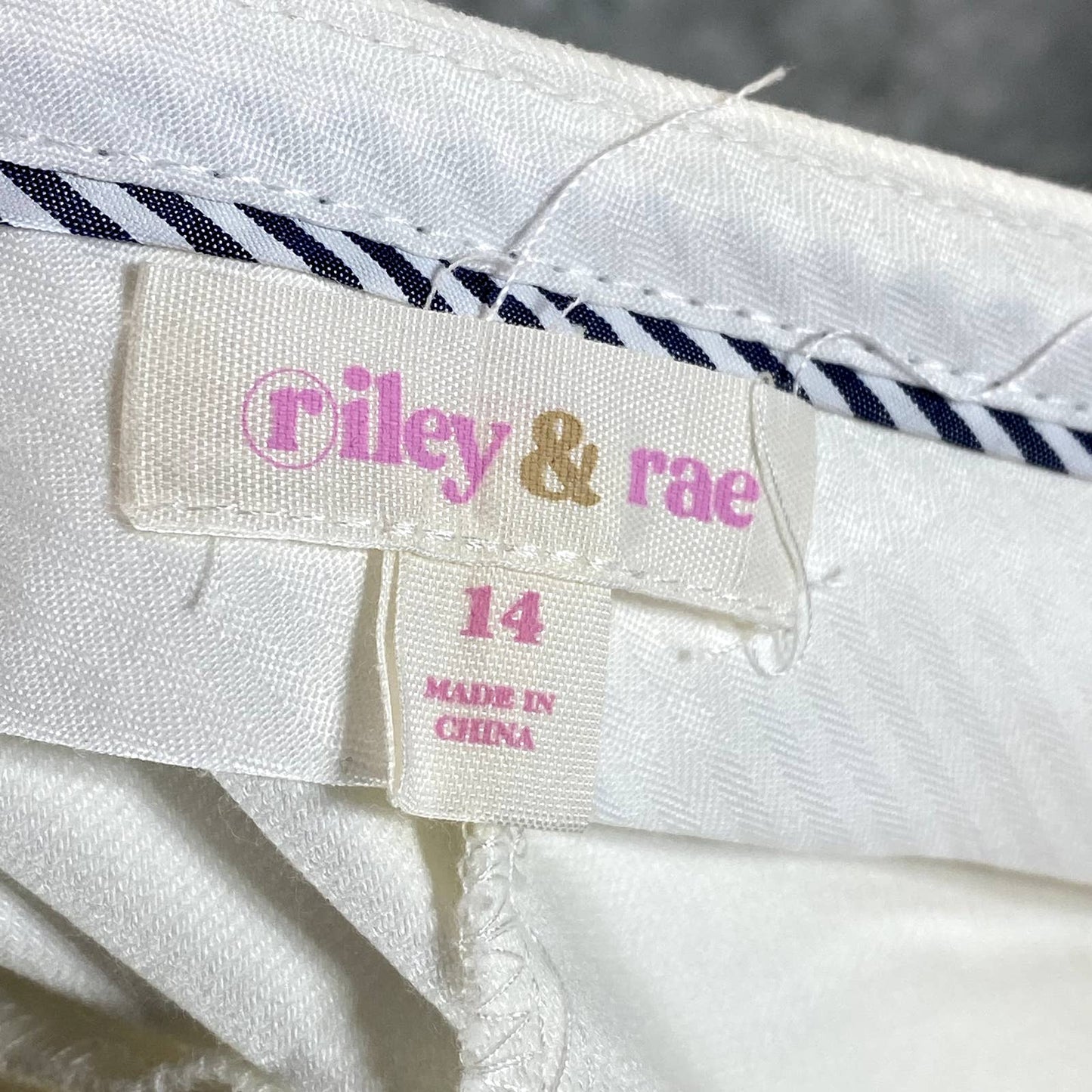 RILEY & RAE Women's White Pull-On Cropped Pants SZ 14