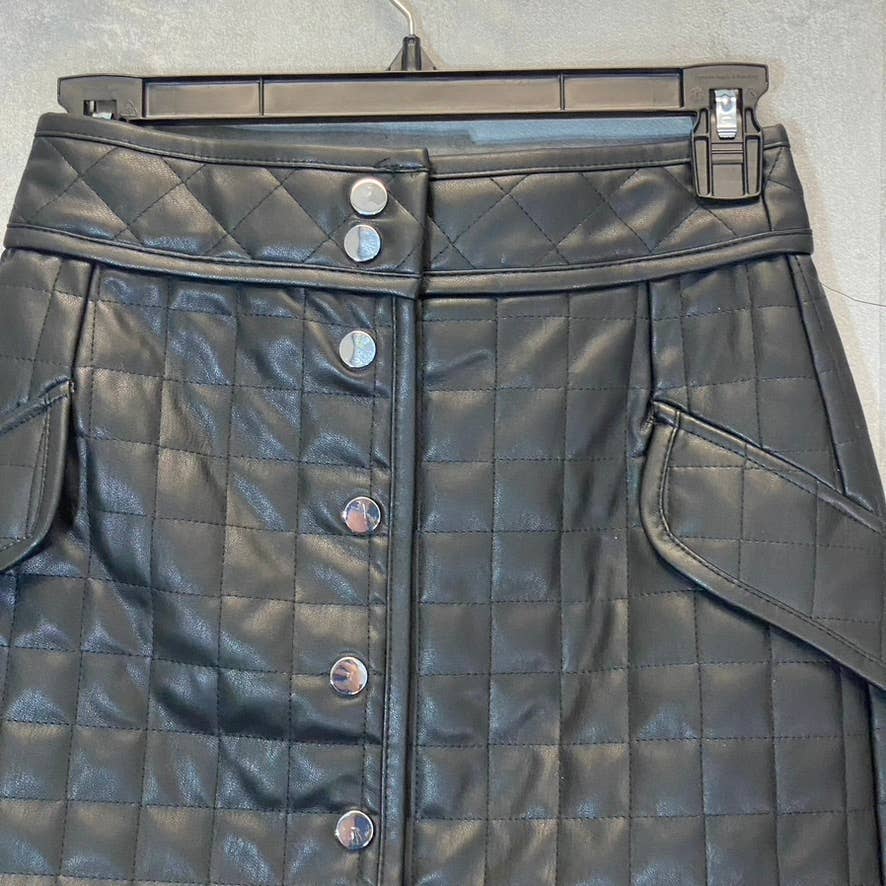 TOPSHOP Women's Solid Black Faux Leather Quilted Snap Front Mini Skirt SZ 4