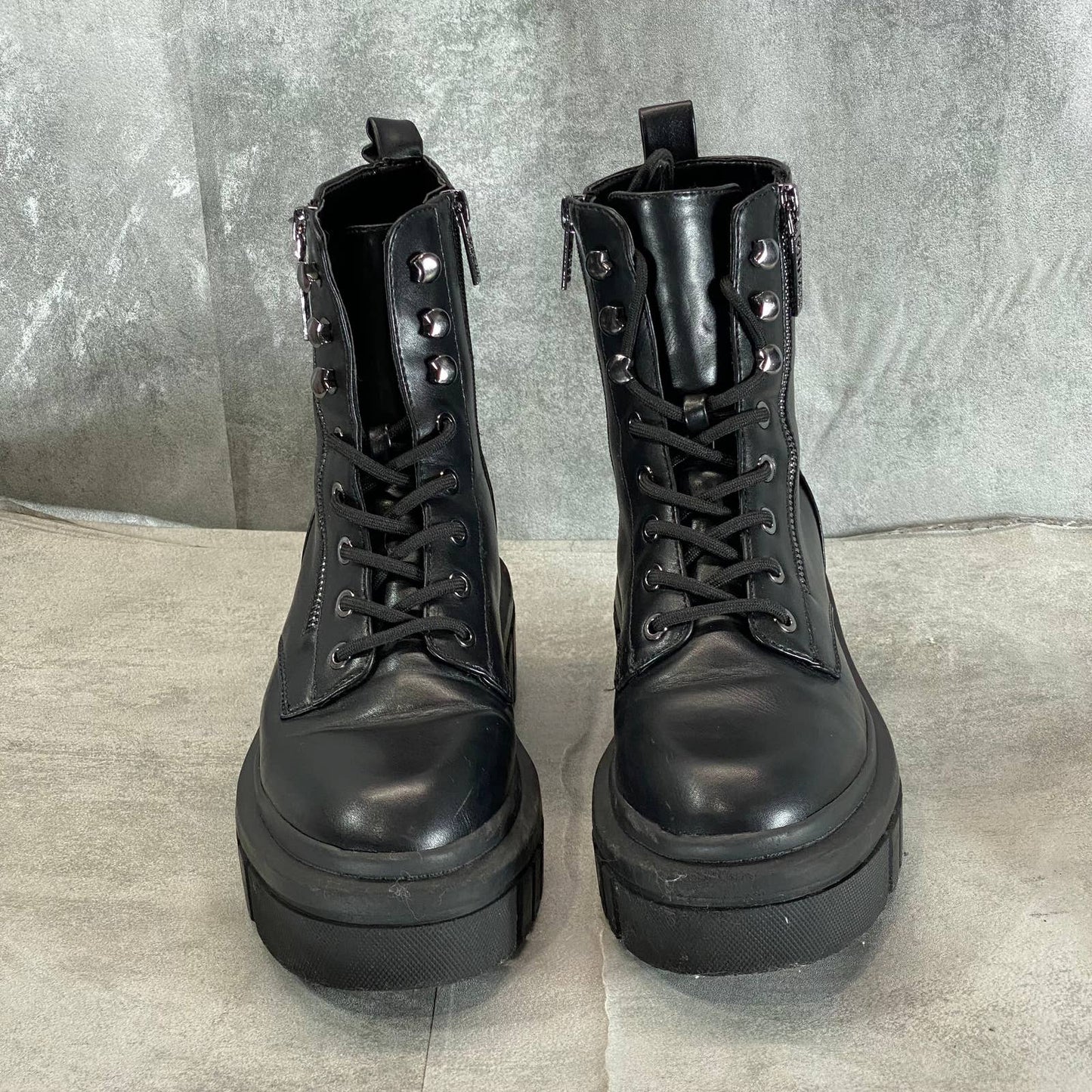 GUESS Women's Black Ferina Lug-Sole Block-Heel Lace-Up Combat Boots SZ 8