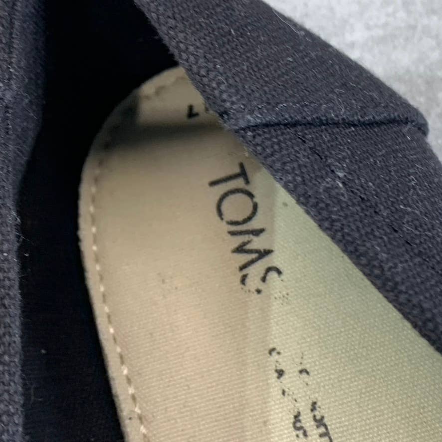 TOMS Women's Black Classic Canvas Round-Toe Slip-on Sneakers SZ 7