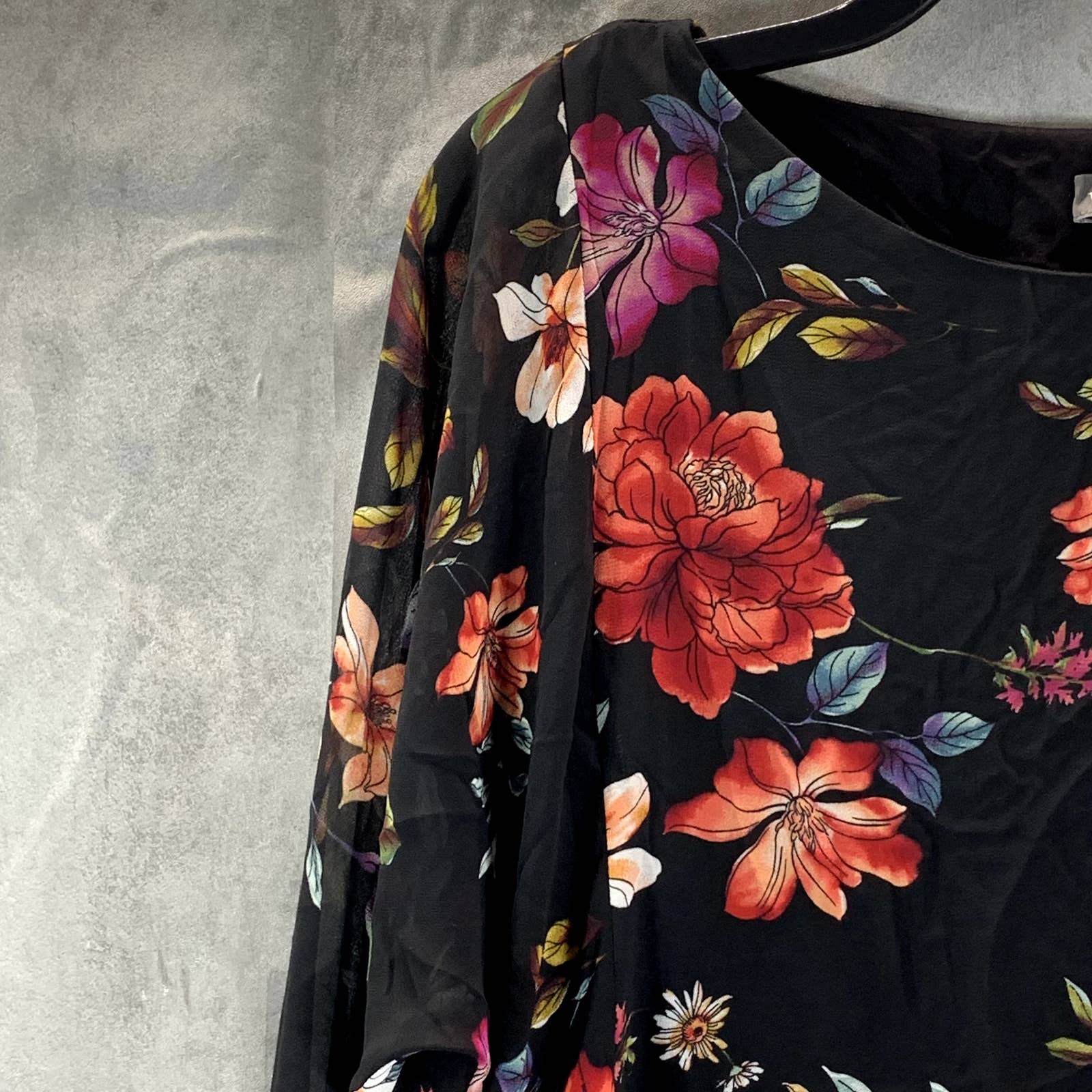 VINC CAMUTO Women's Rich Black Floral-Print Scoop-Neck Long-Sleeve Top SZ XS