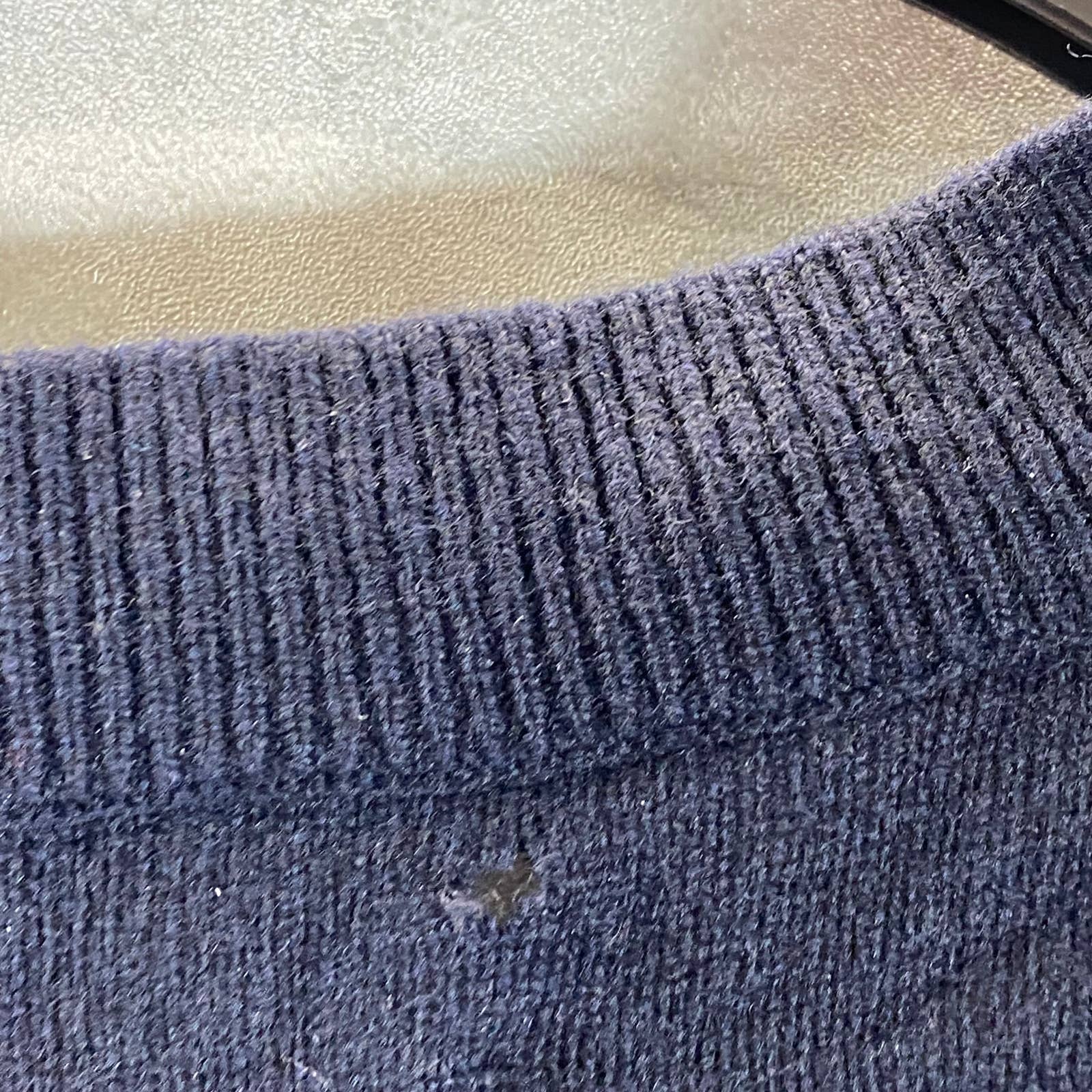 CALVIN KLEIN Men's Dark Sapphire Regular-Fit V-Neck Embroidered Logo Sweater SZL