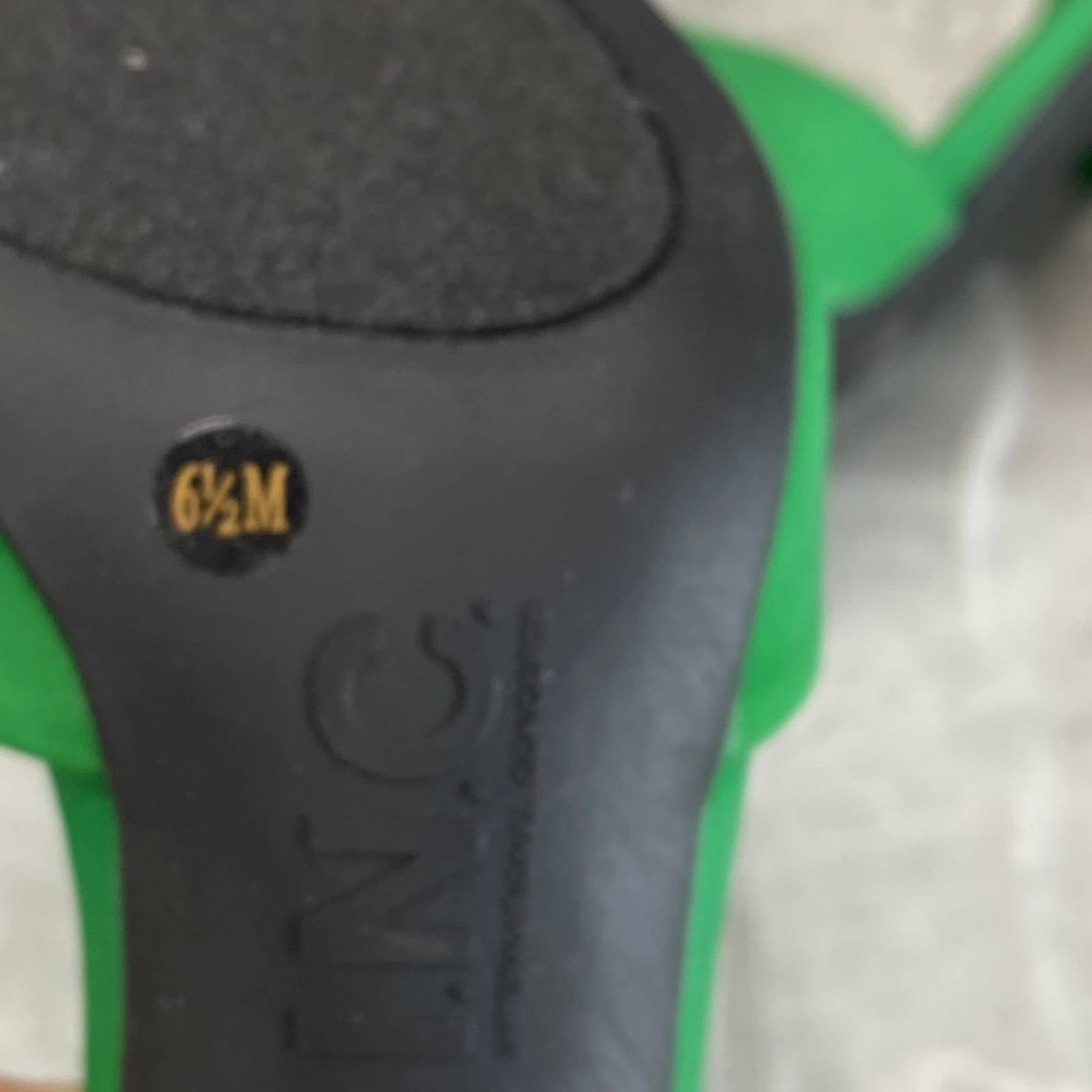 INC INTERNATIONAL CONCEPTS X MATEO Women's Green Victoria Gemstone Pumps SZ 6.5