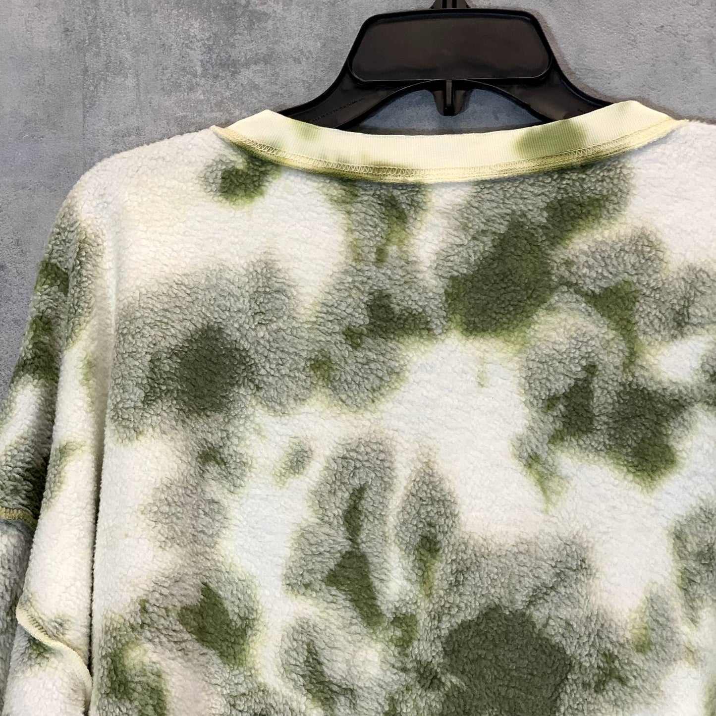 FREE PEOPLE Women's Green Tie-Dye French Terry Sweat Crewneck Pullover Top SZ XS