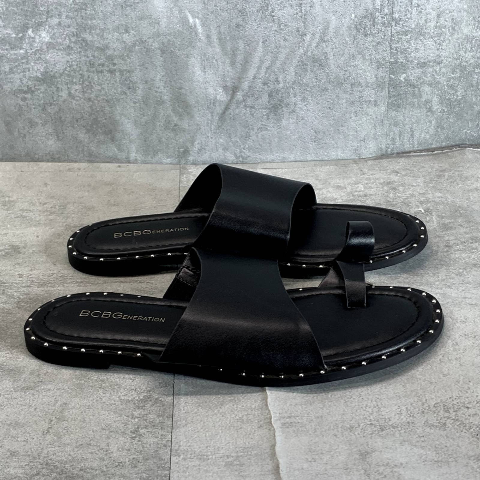 BCBGENERATION Women's Black Faux-Leather Zinda Studded Slide Sandals SZ 7.5