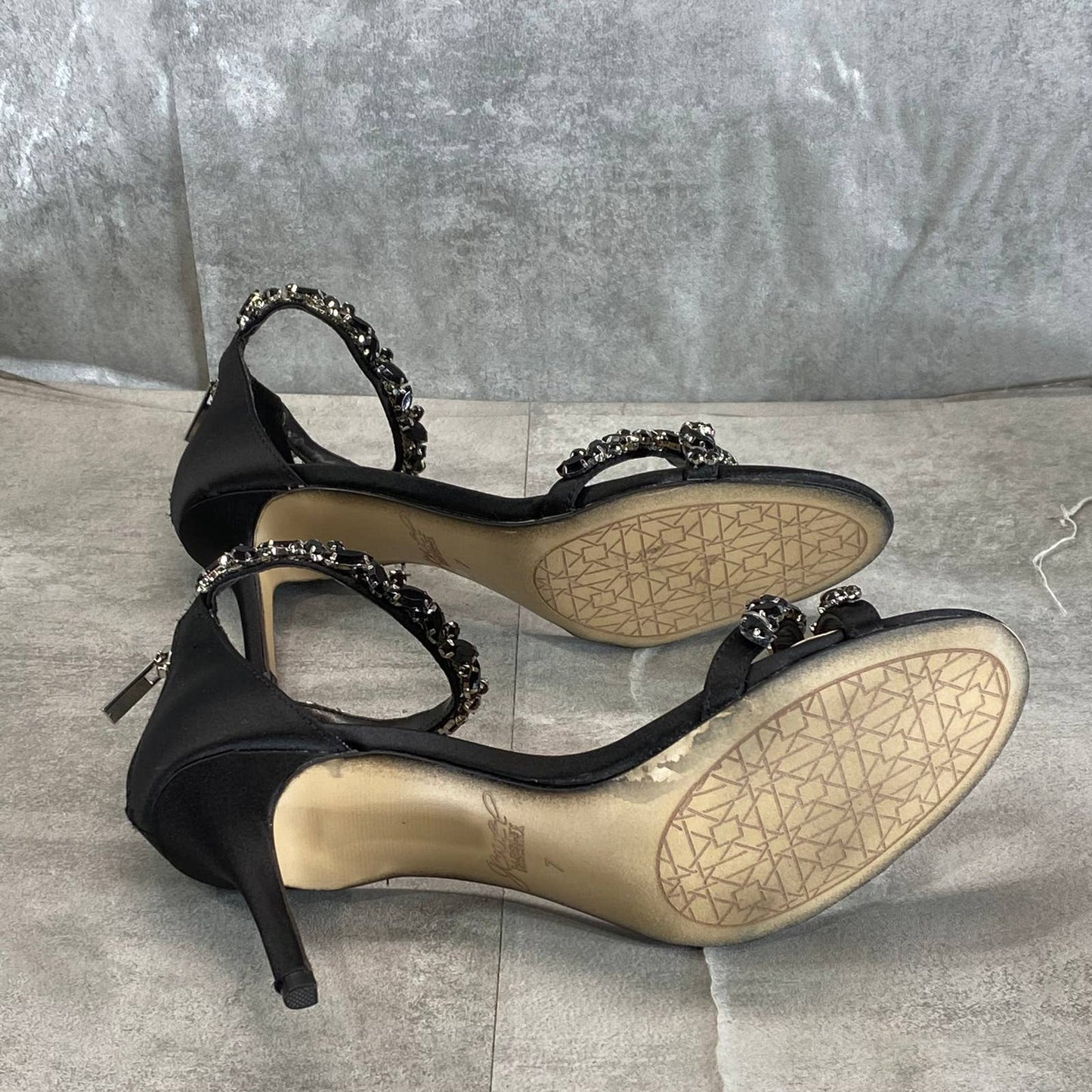 JEWEL BADGLEY MISCHKA Women's Black Caroline Embellished Evening Sandals SZ 7