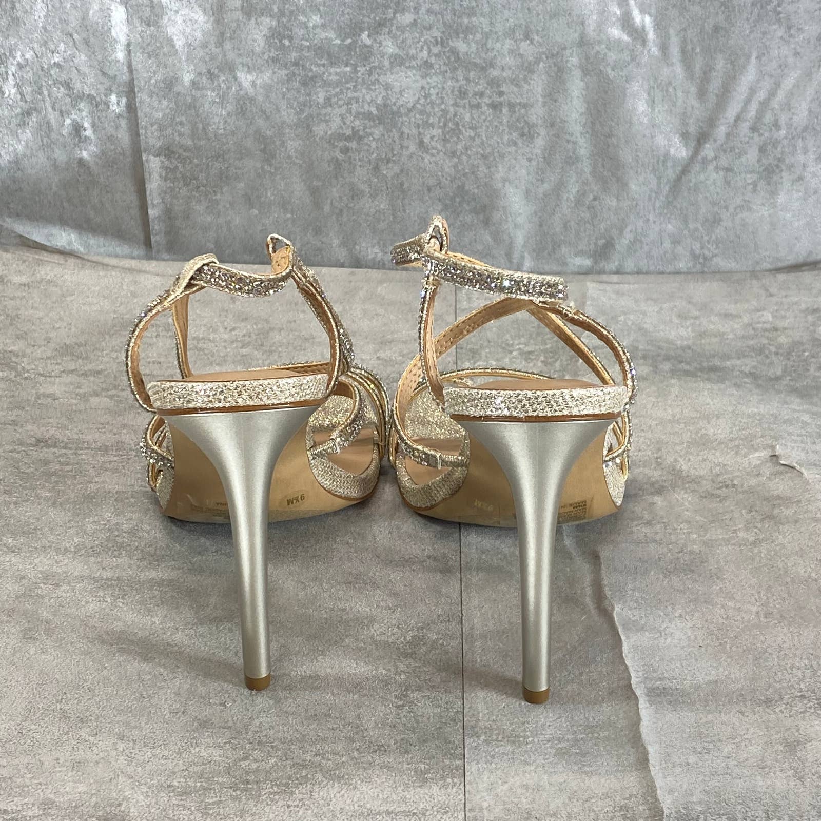 INC INTERNATIONAL CONCEPTS Women's Champagne Crystal Arti Strappy Sandals SZ 9.5