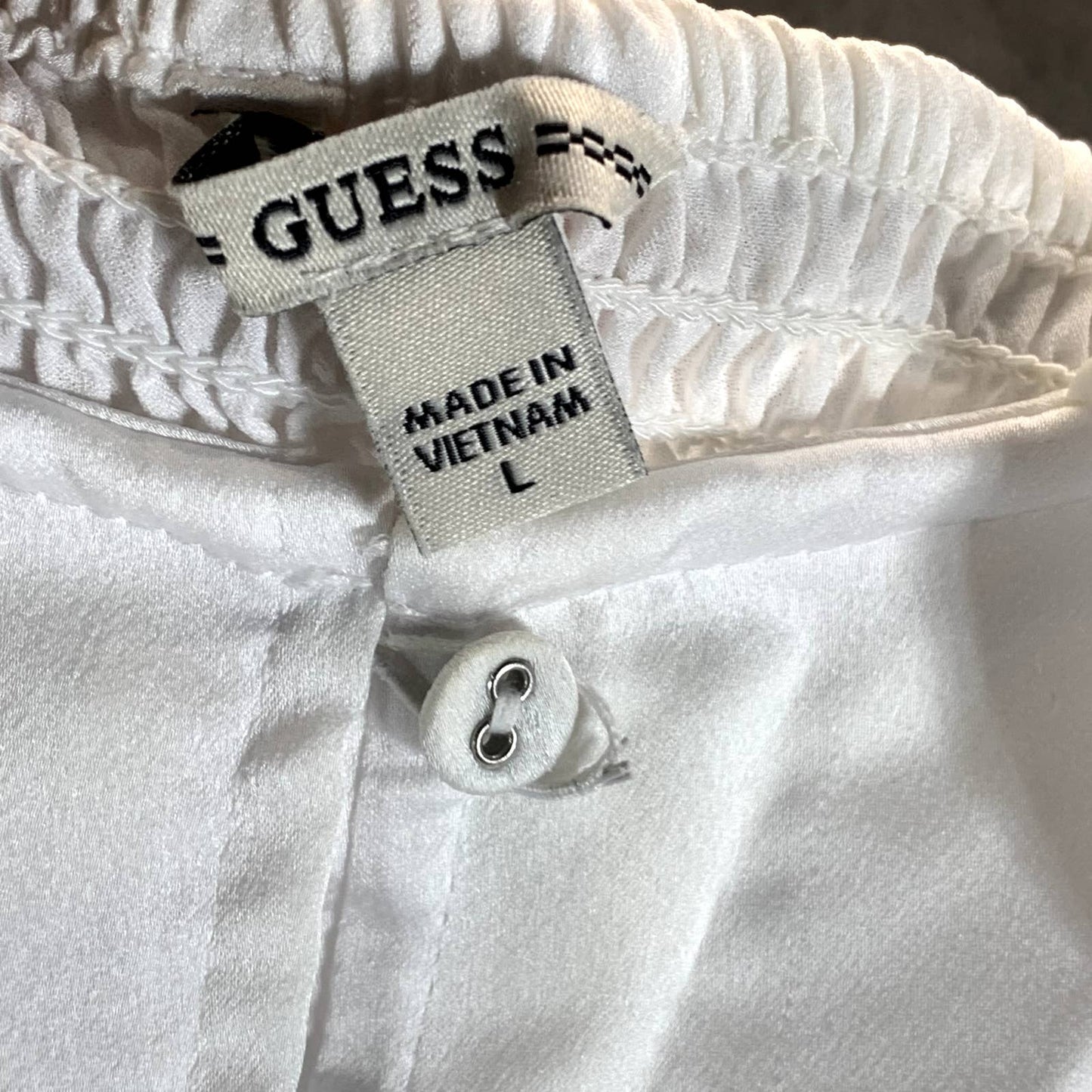 GUESS Women's White Yessica Cold-Shoulder Long-Sleeve Button-Front Top SZ L